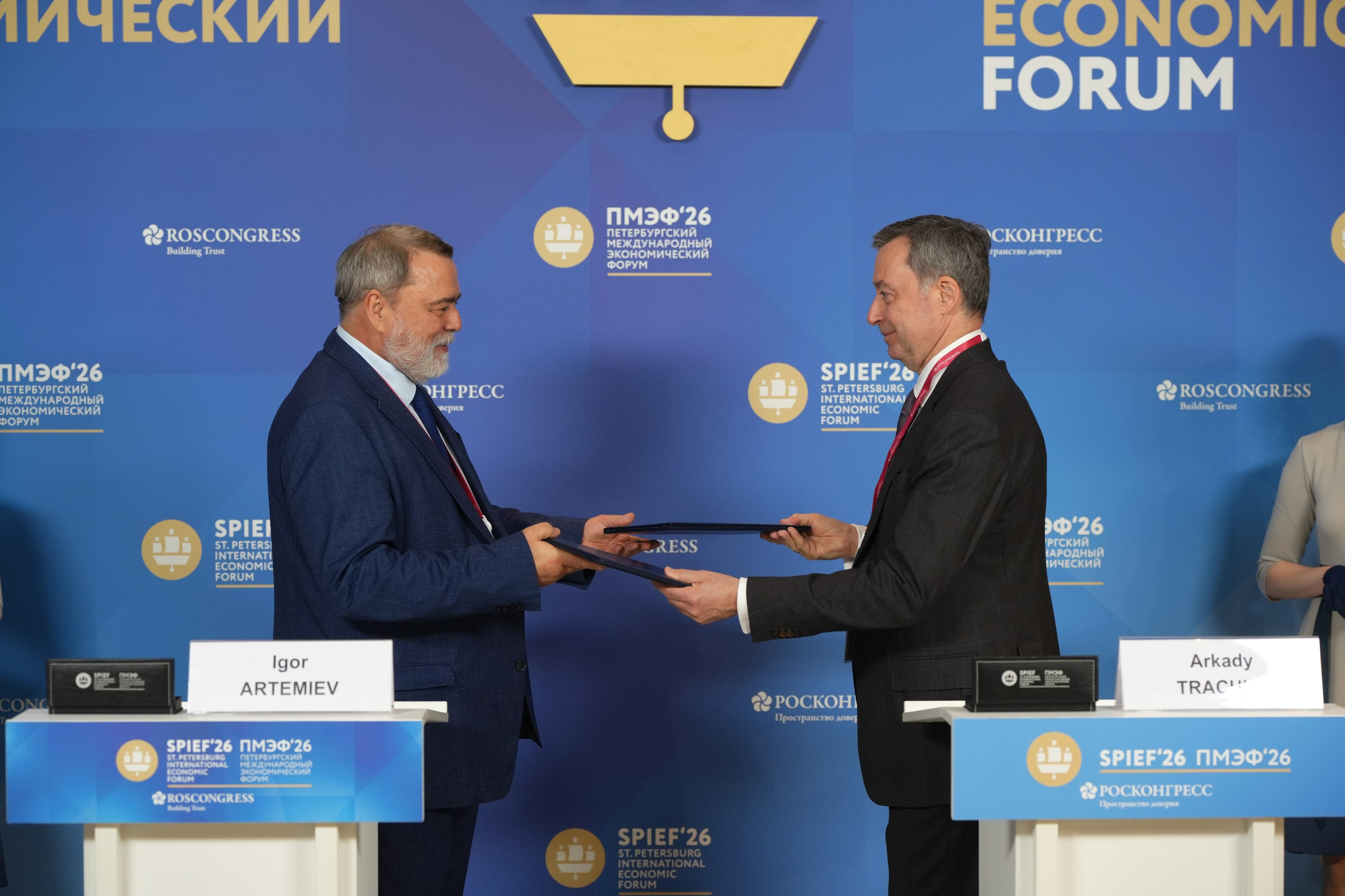 ПМЭФ 2026. Фотограф-видеограф в Санкт-Петербурге Владимир Нестеров