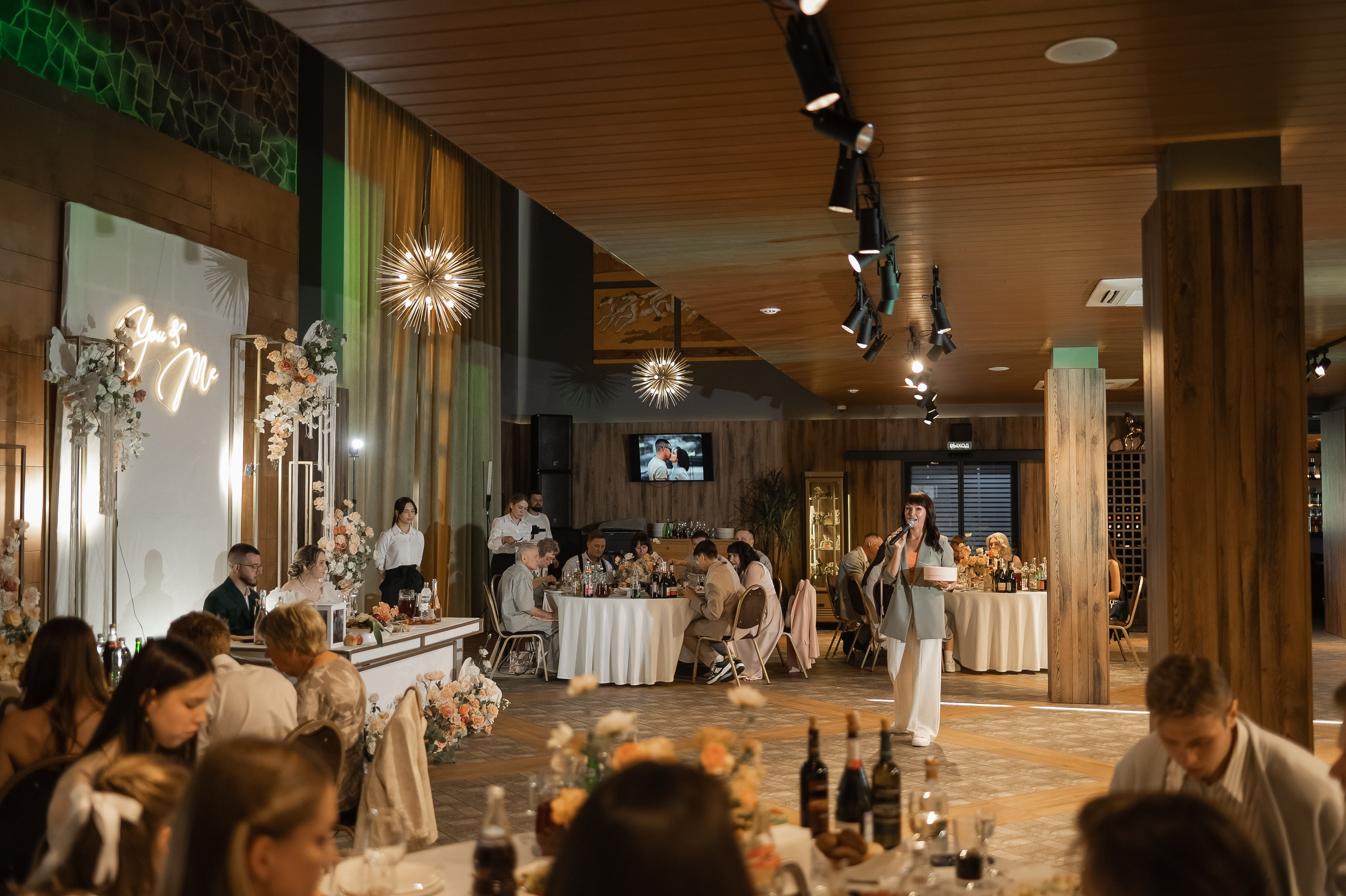 Свадебное торжество в ресторане «За Поводом». Ярослава Ерина — свадебный фотограф в Москве