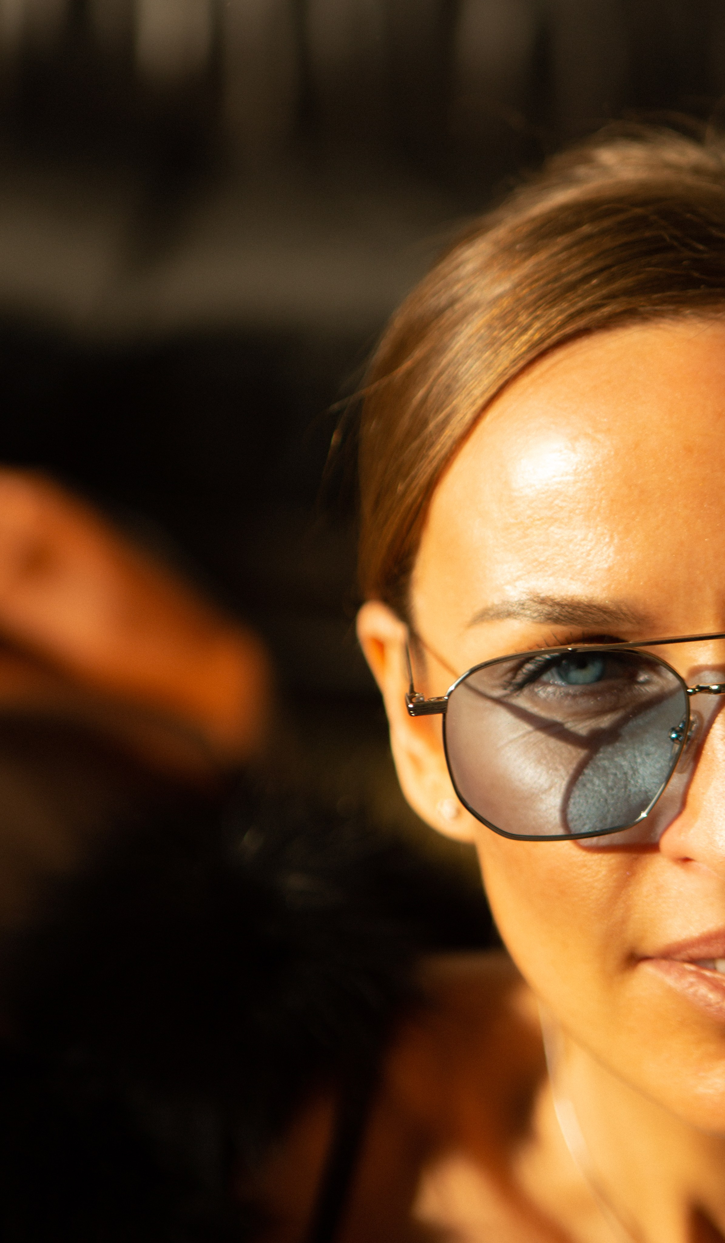 Маша. Контакты