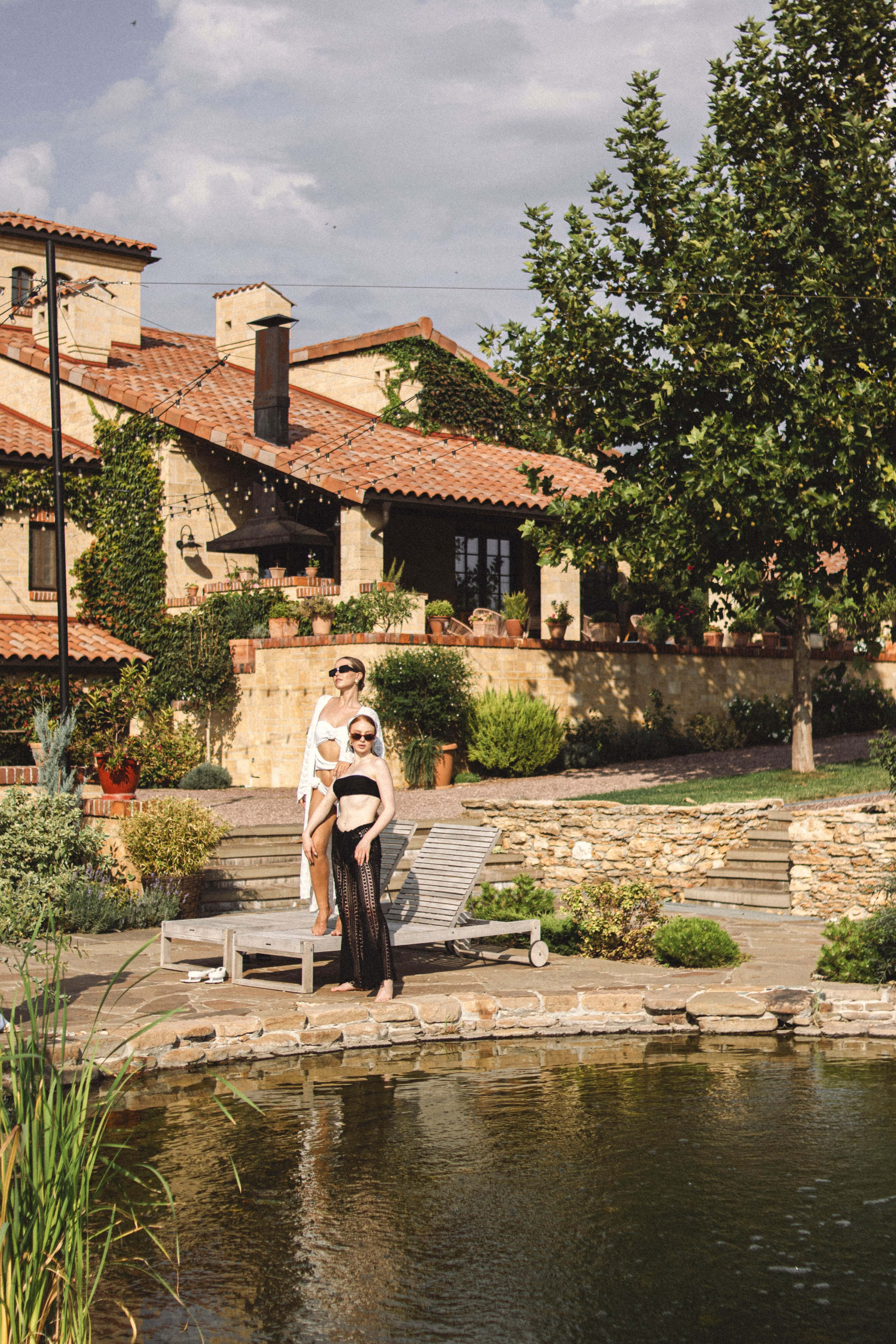 Уличная фотосессия винодельня. Я — фотограф, который помогает запечатлеть самые важные моменты вашей жизни!