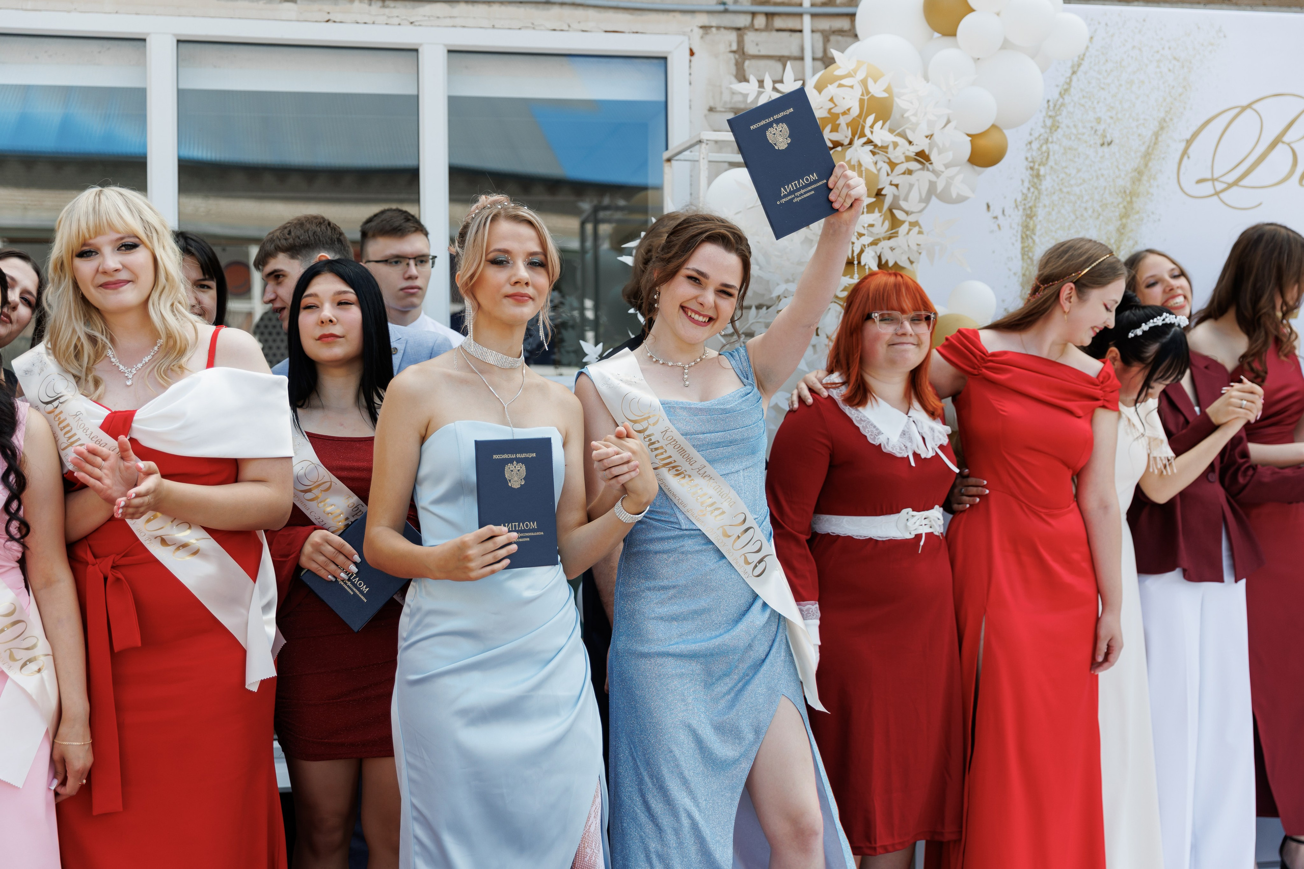 Выпускной РязГМУ Ефремов. Свадебный и портретный фотограф — Мария Костина