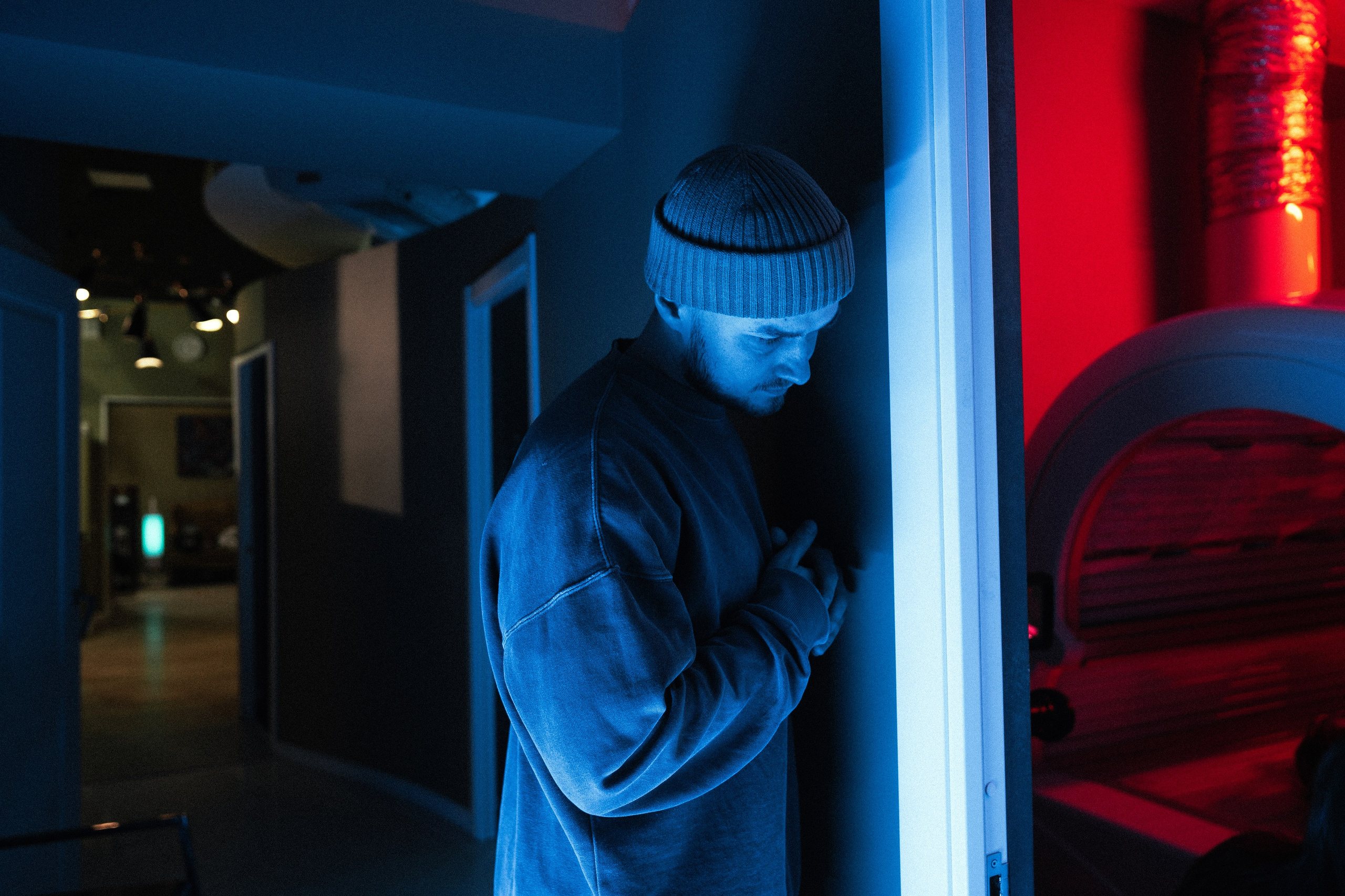 Loweliness. Backstage. @tomrus: Рустам Шагиморданов — фотограф