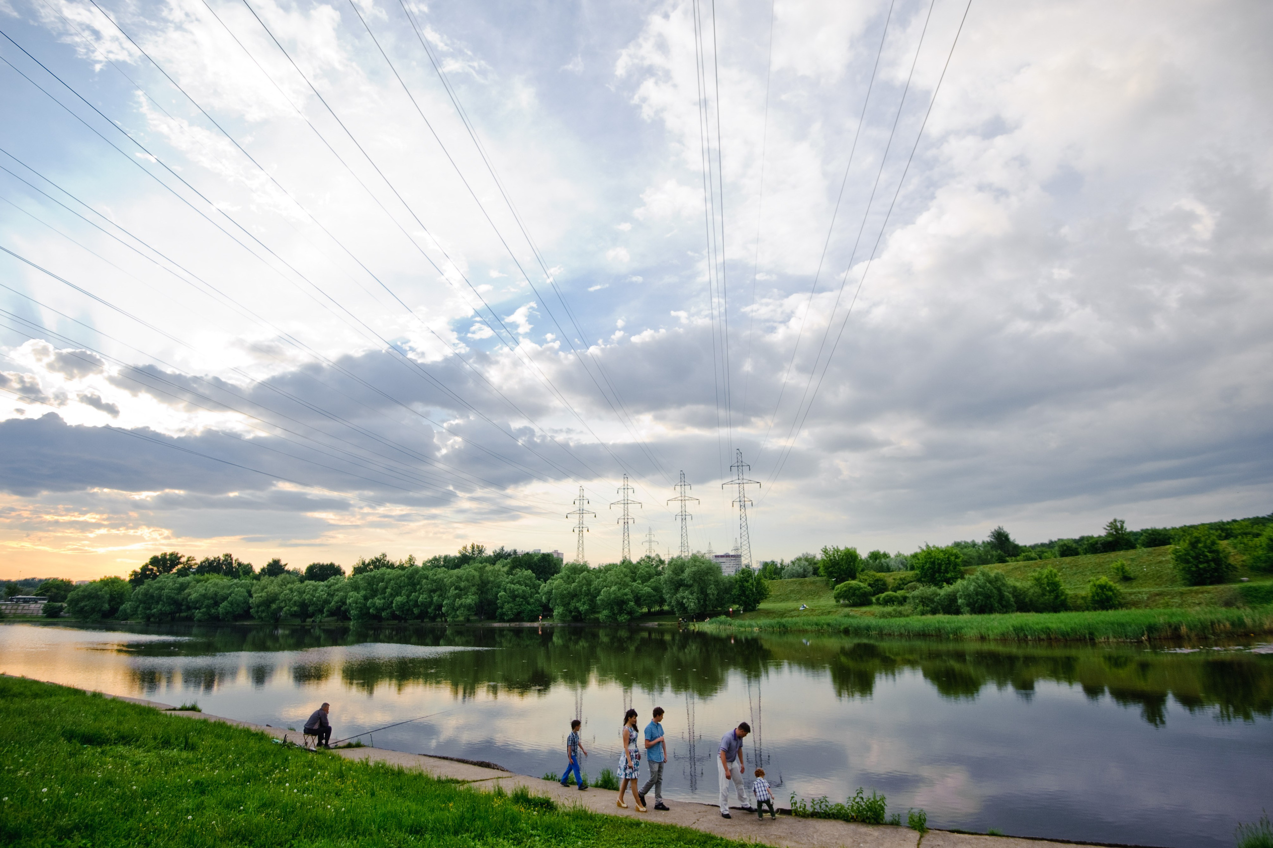 Лада, Дмитрий и 3 сына. Прогулка, Москва. Семейный фотограф Анна Дубовская