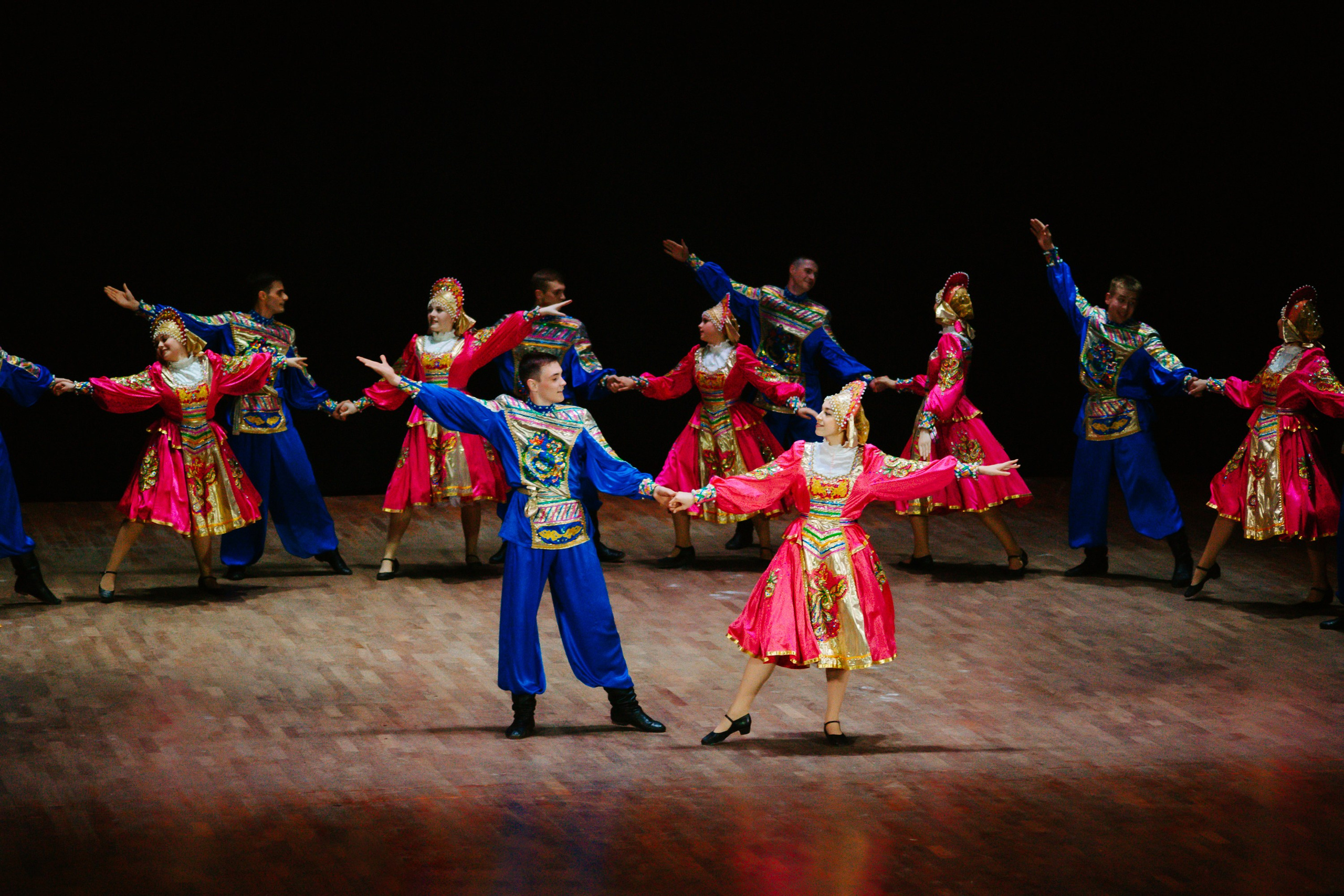 «Уральский сувенир». Концерт танцевальной студии. Фотограф в Челябинске Ополихина Анна