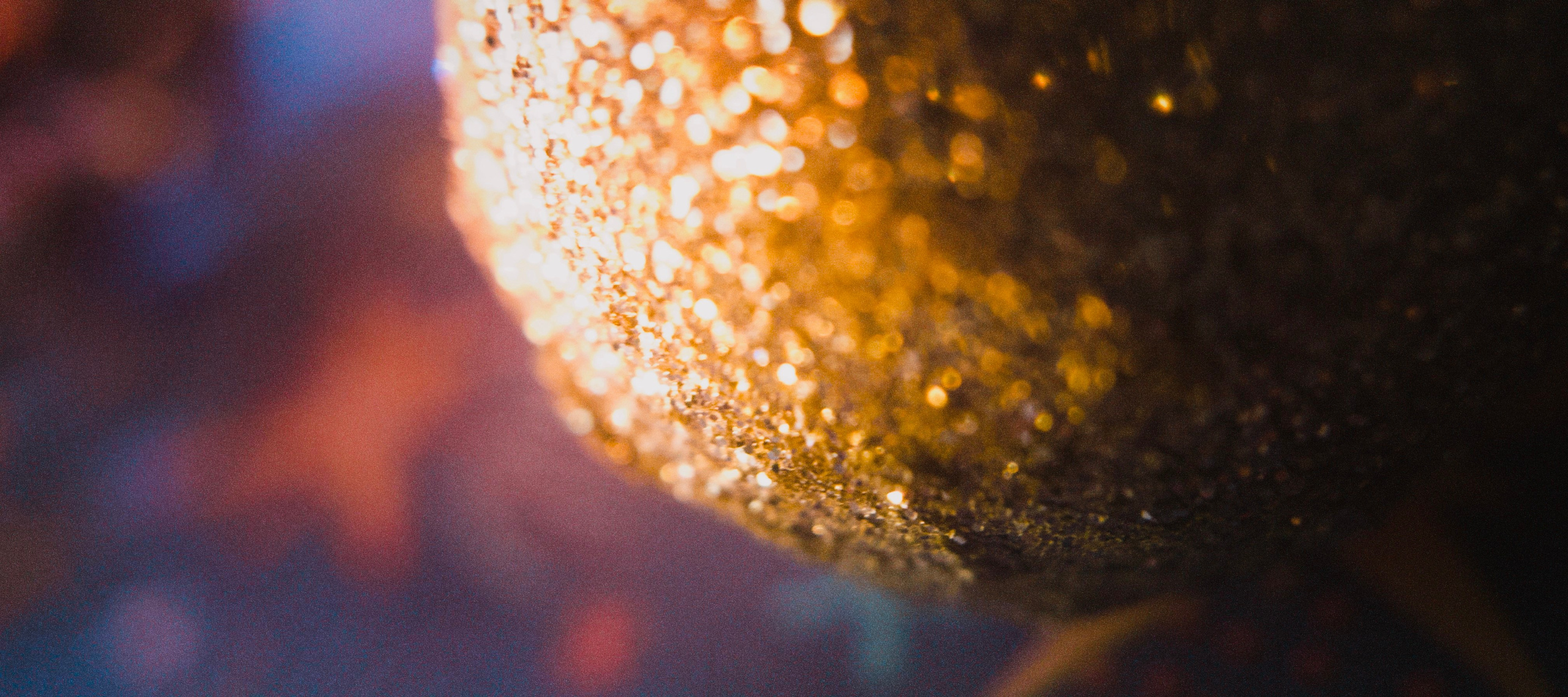 ОБЛОЖКА ДЛЯ ТРЕКА: ЕВГЕНИЯ ПЕЛЕВИНА — В ЯНВАРЕ. Фотография для артистов