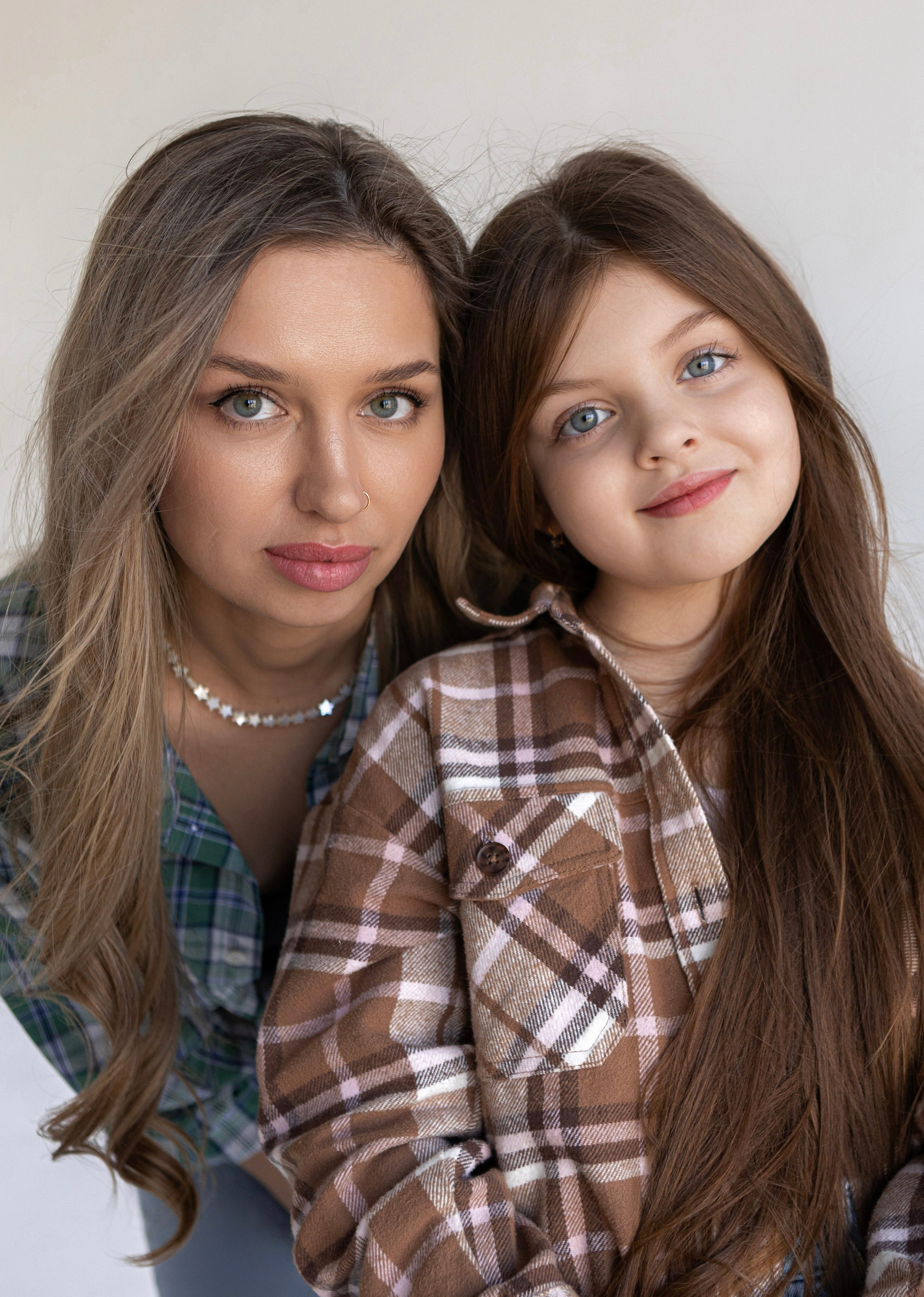 Семейная студийная съемка. Фотограф беременности и семейных историй в Москве Юлия Варт