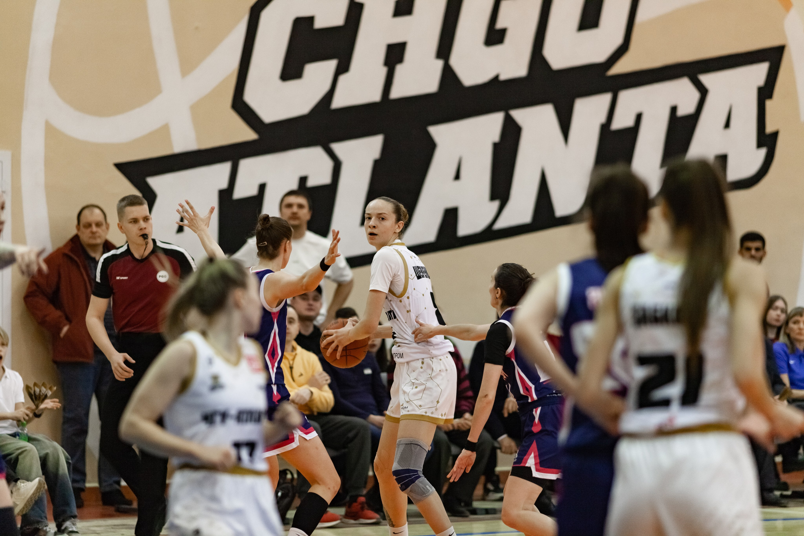 ЧГУ-Атланта — Металлург. Фотография