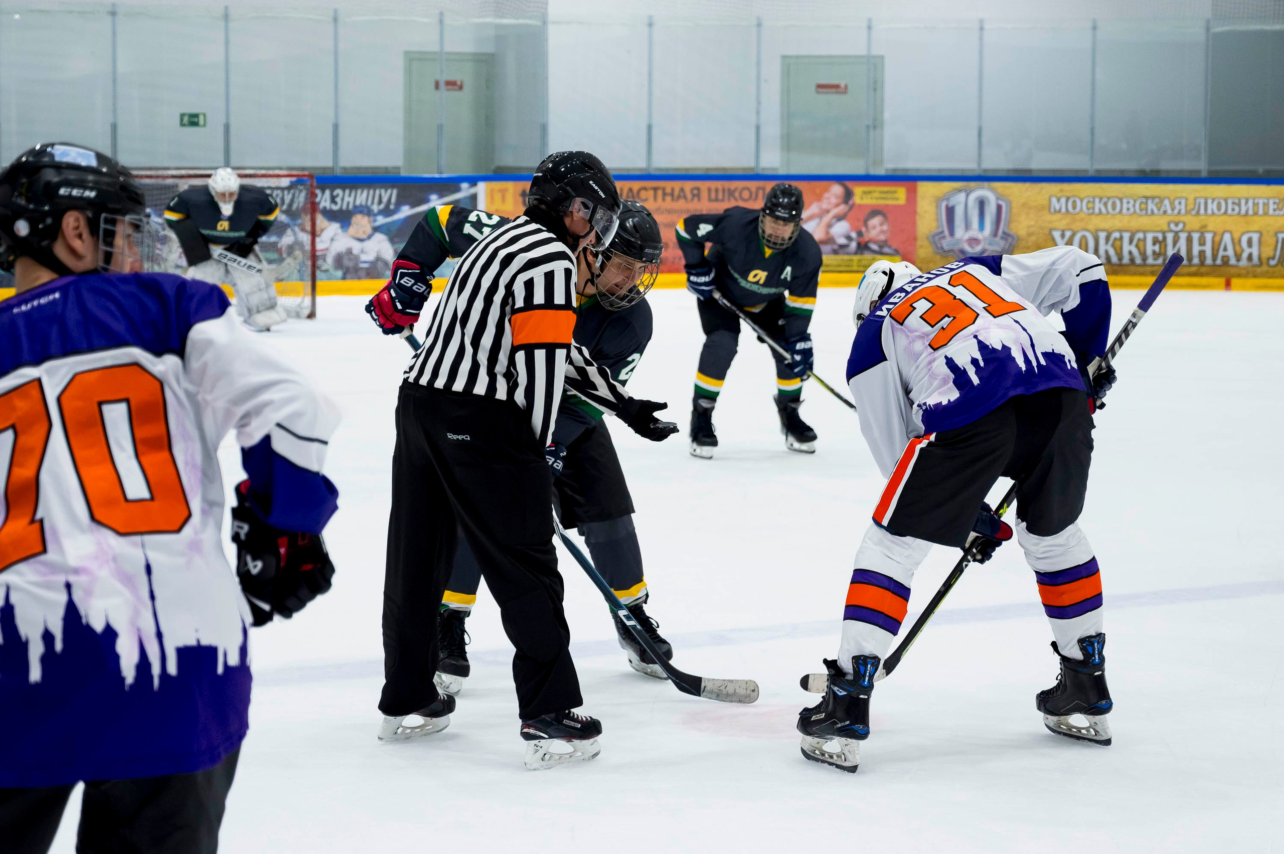 Хоккейный матч корпоративной команды Зарубежнефть. Репортажный фотограф и видеограф Слава Думчев. Тимбилдинги, отчетники, корпоративы