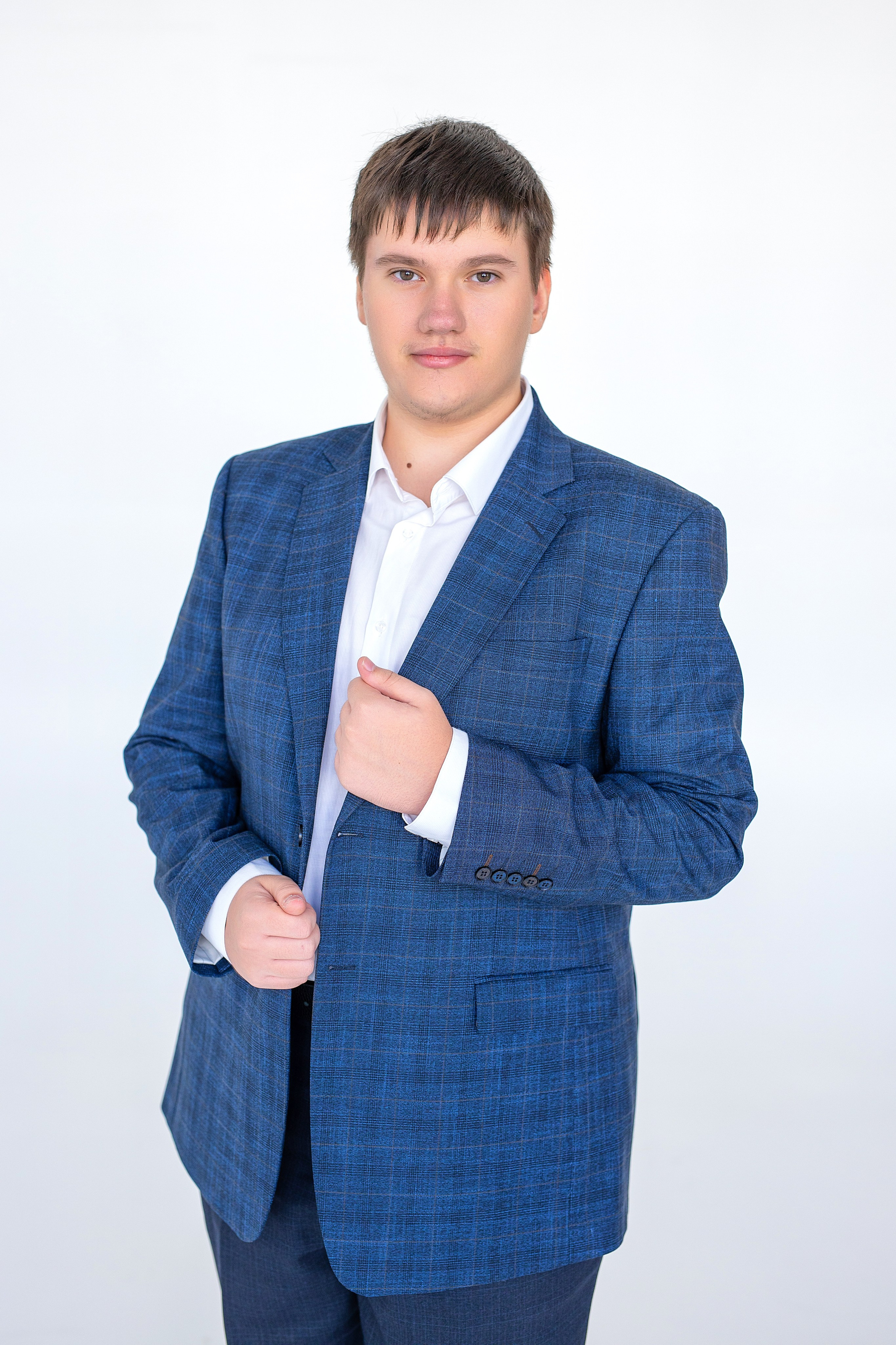 ФГБОУ ВО «Тихоокеанский государственный медицинский университет», 11-б класс. Стильный выпускной альбом Владивосток фотограф Вероника Мигачева