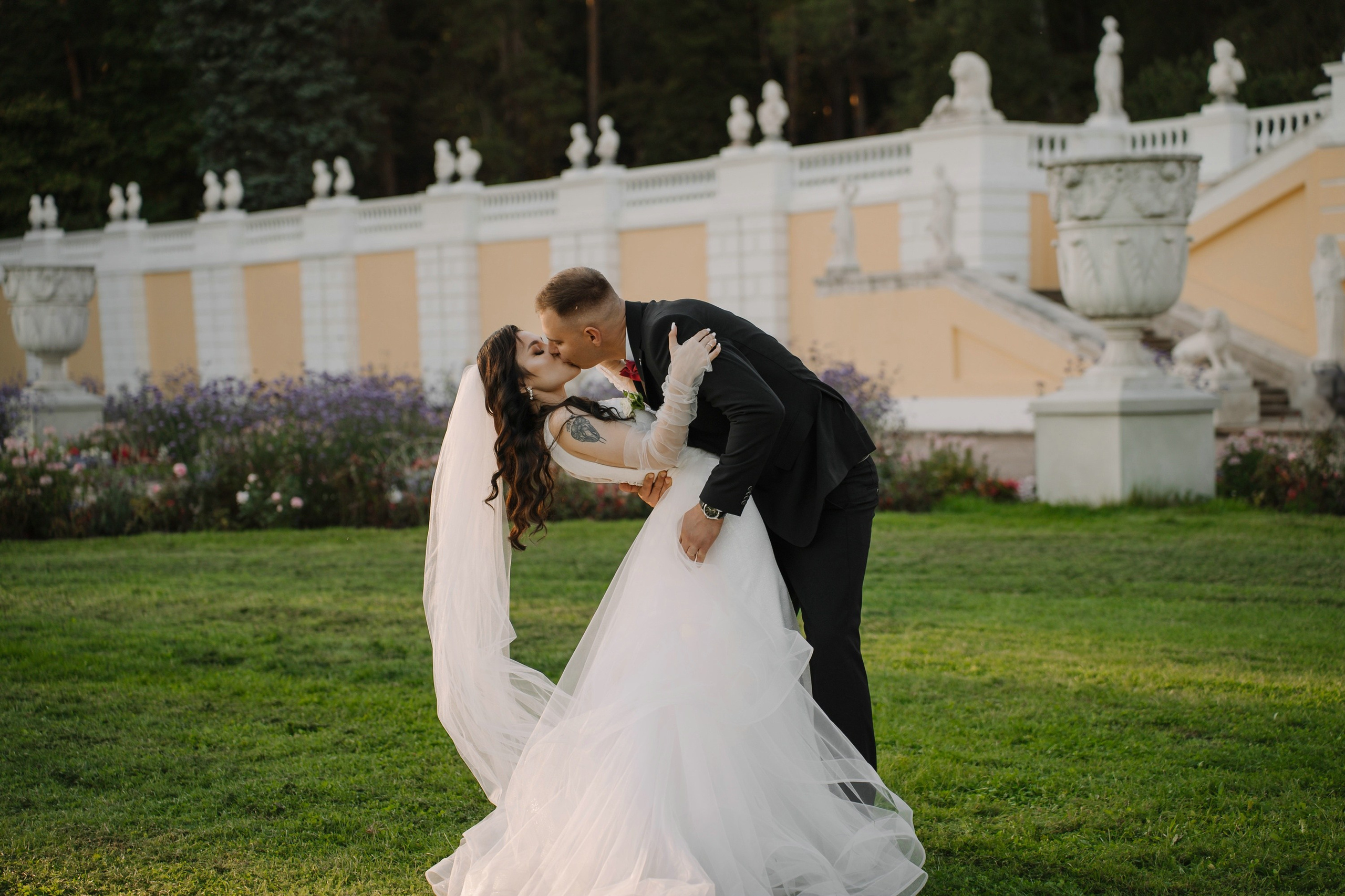 Свадьба в усадьбе Архангельское. Свадебный и семейный фотограф в Москве Светлана Зоткина