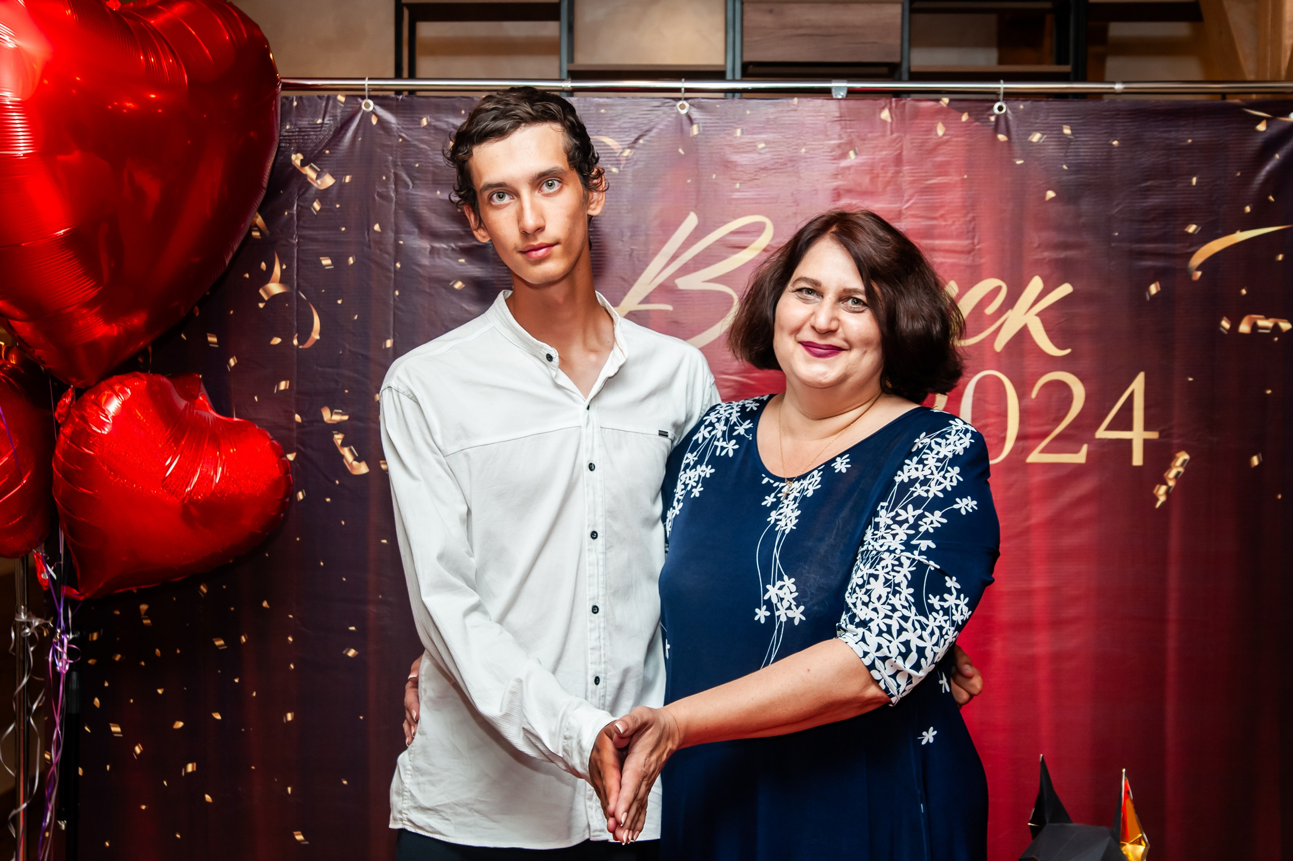 Выпускной МАОУ СОШ № 17 им. Эдуарда Есаяна. Свадебный и семейный фотограф Денис Лукьянов в Краснодаре, Краснодарском крае и Республике Крым