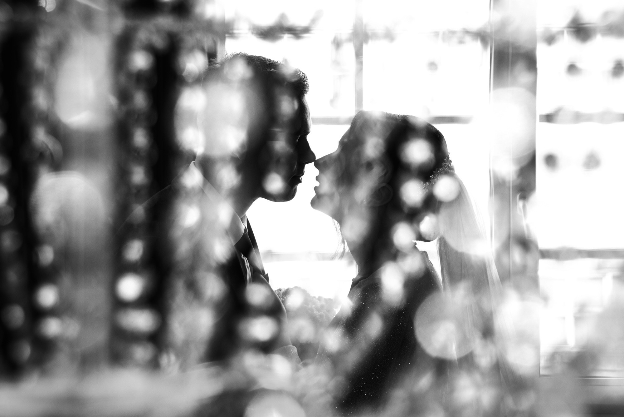 Константин и Альвина прогулка. Свадебный и портретный фотограф в Омске Матвей Краузе