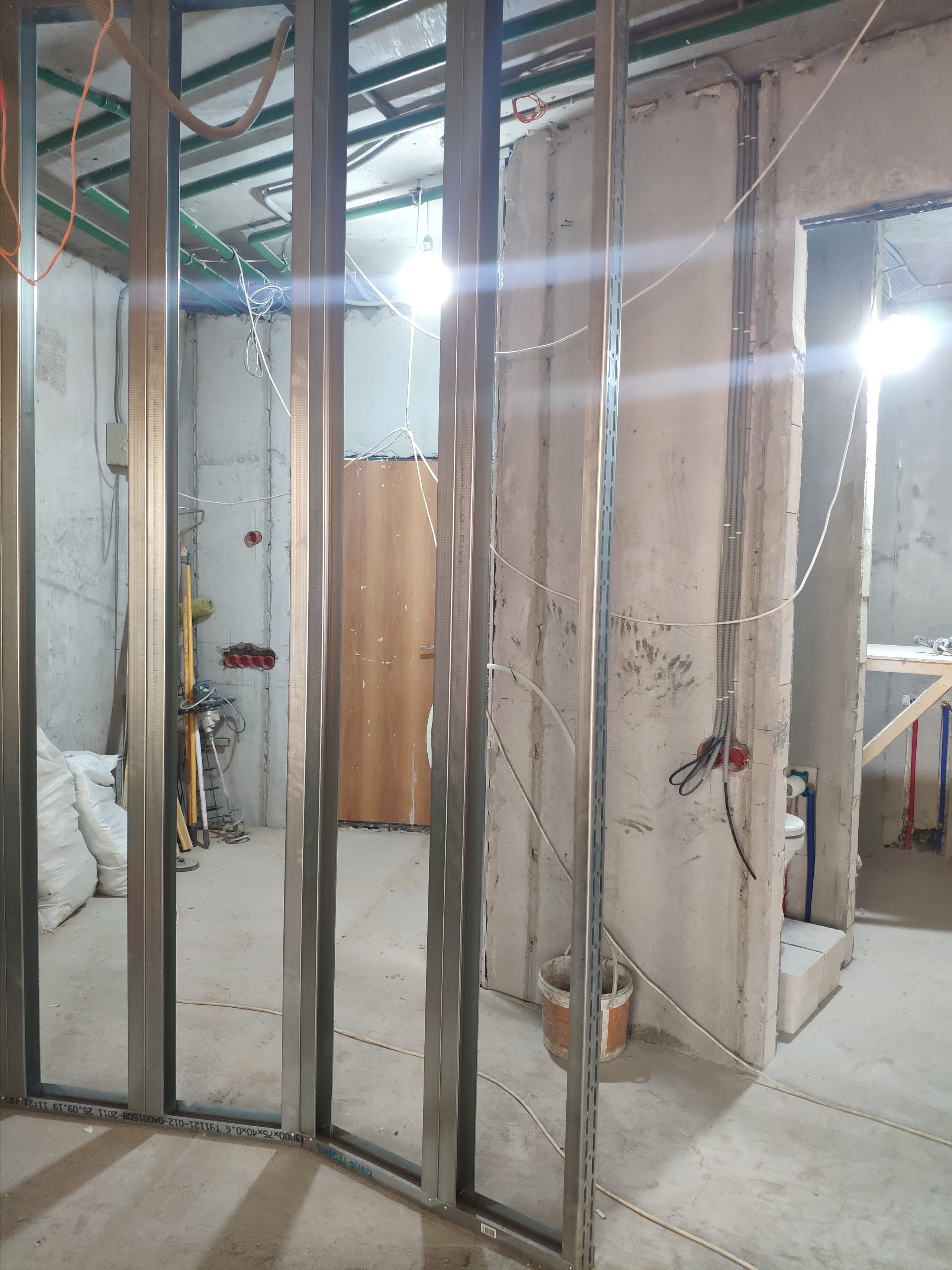 дизайнер интерьера в Москва, авторский надзор, подбор мебели и материалов, декорирование интерьера, ведение строительных работ, комплектация интерьера, фото интерьеров, строительство в Москве, ремонт в Москве