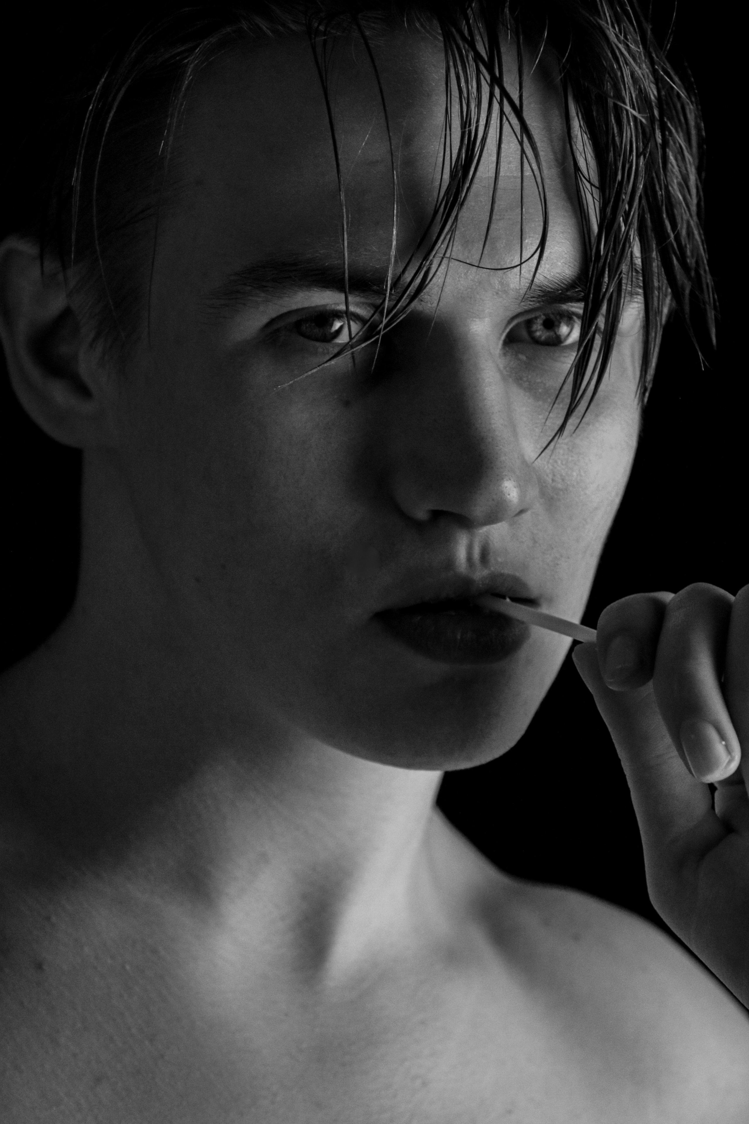 DISTRACTIONS. Любовь Моргасова [LU SPRING]: Фотограф и куратор