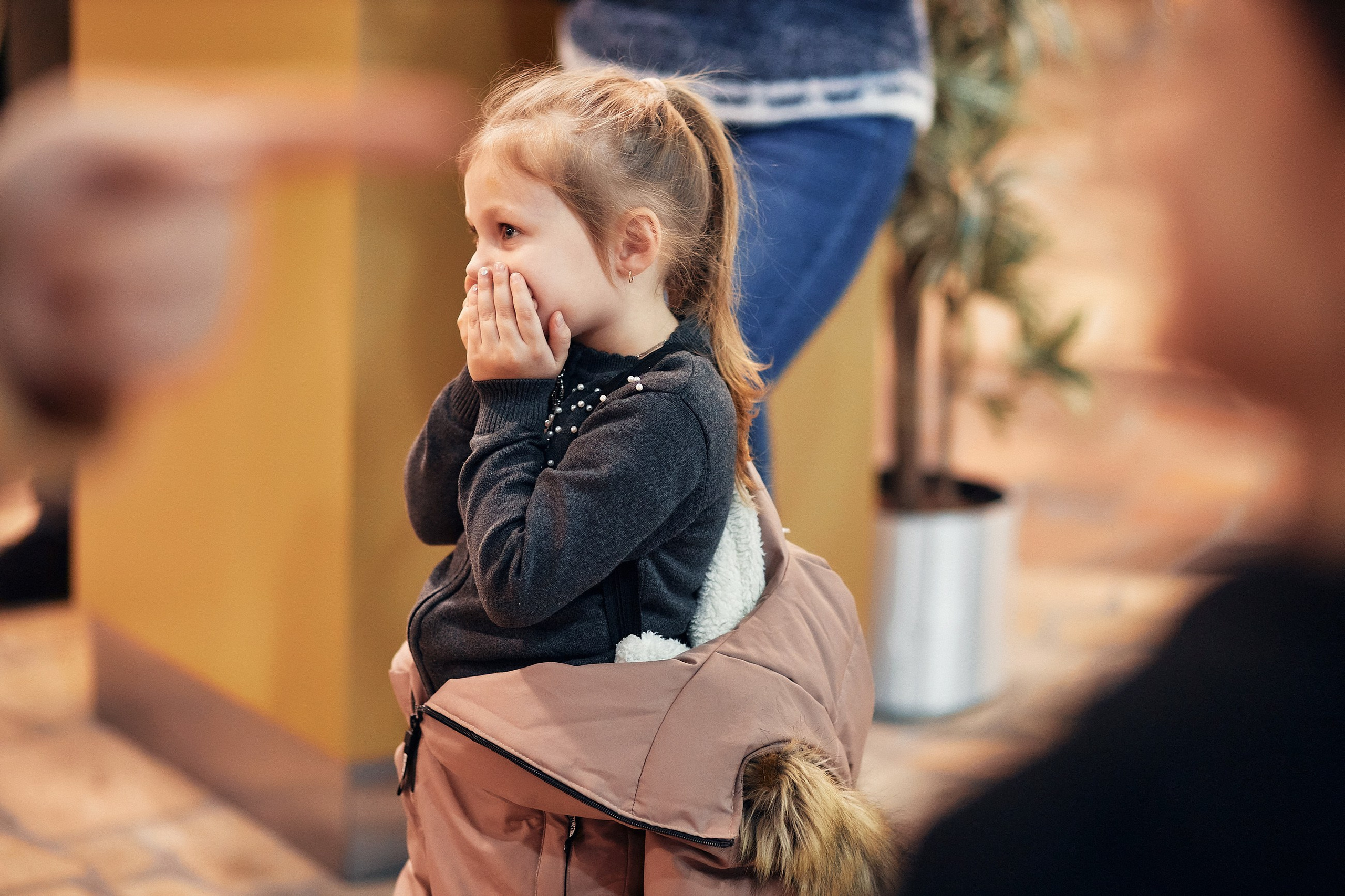 Детский новогодний праздник в ТЦ Июнь. Семейный и репортажной фотограф в Красноярске и Москве Виктор Бабинцев