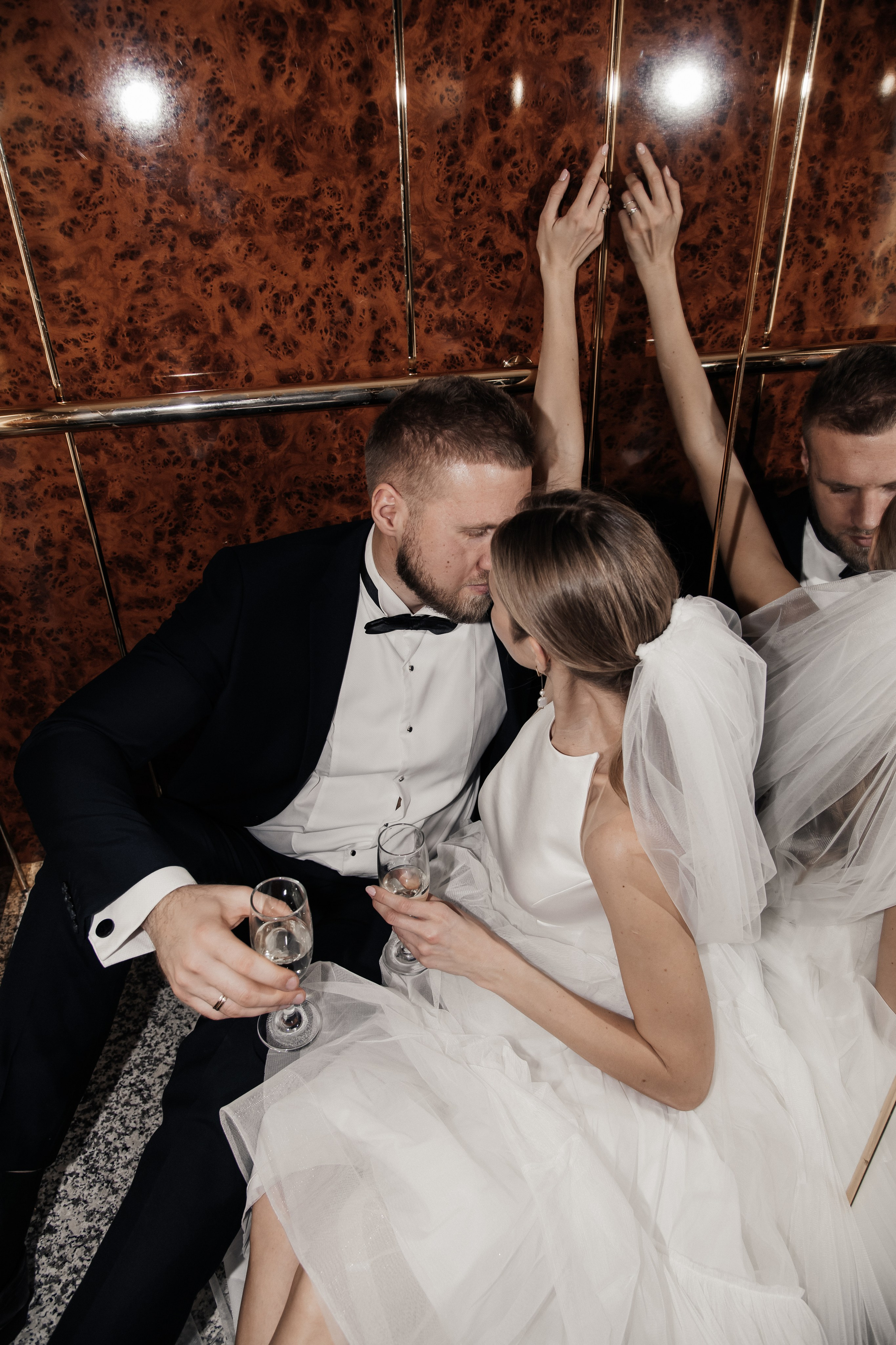 Свадебная фотосессия в отеле RIVIERA SUNRISE RESORT & SPA. Свадебный и семейный фотограф и видеограф, Крым, Москва, Санкт -Петербург