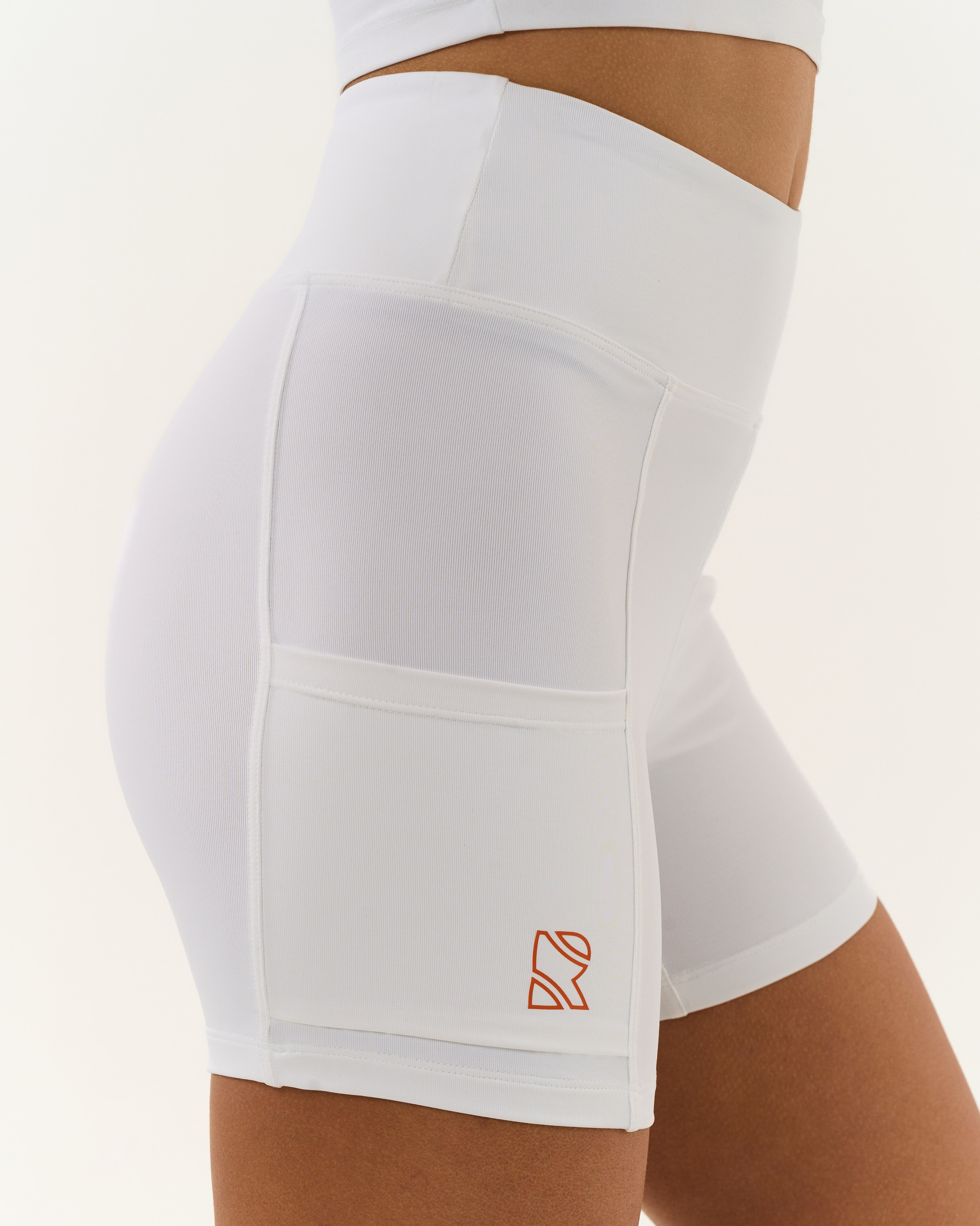 RAQUETA. 595 Production