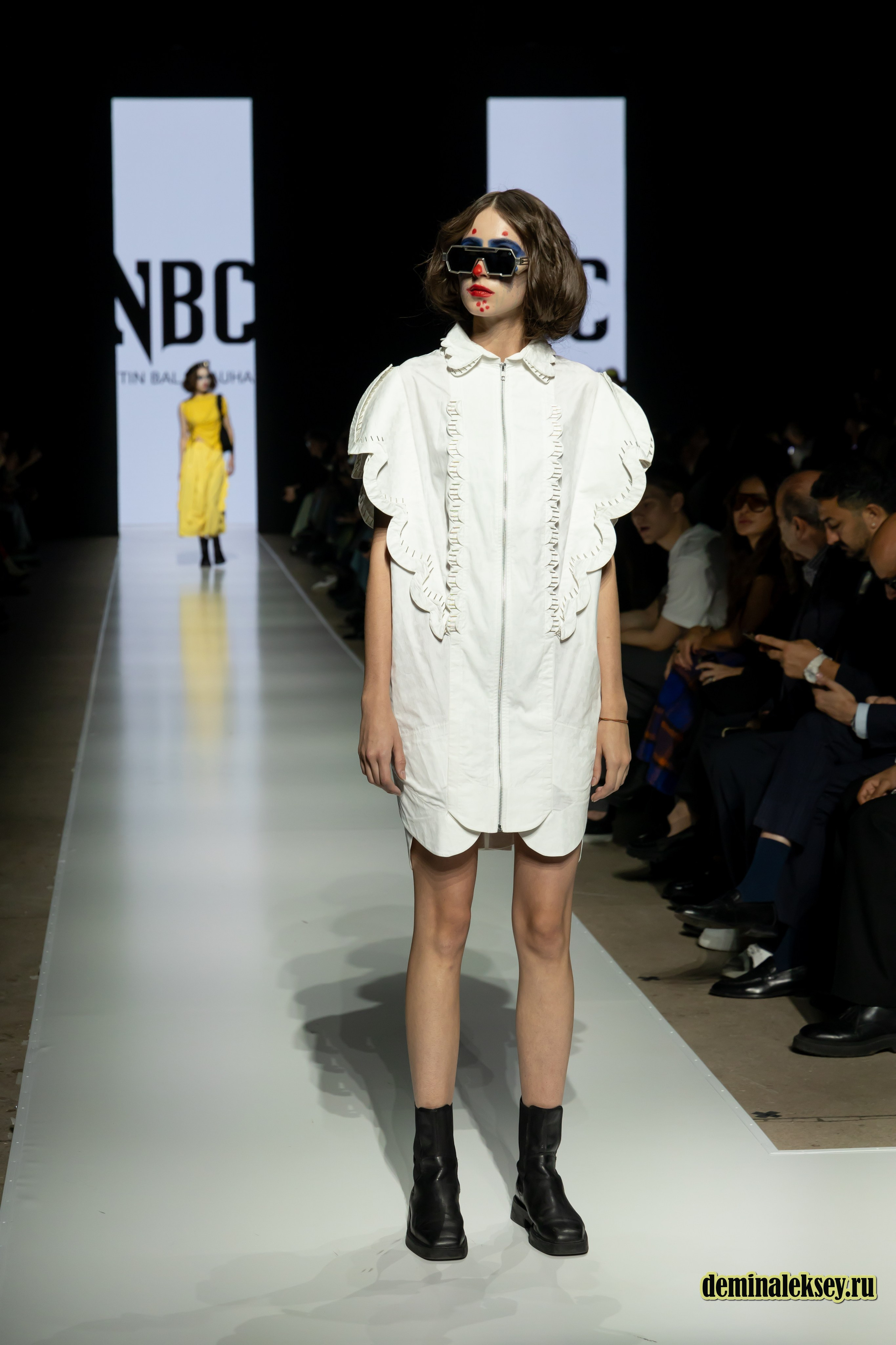 Московская неделя моды 2024 9 октября дизайнер NITIN BAL CHAHUAN presented by Fashion Design Council of India. Репортажный, семейный и студийный фотограф в Москве Демин Алексей