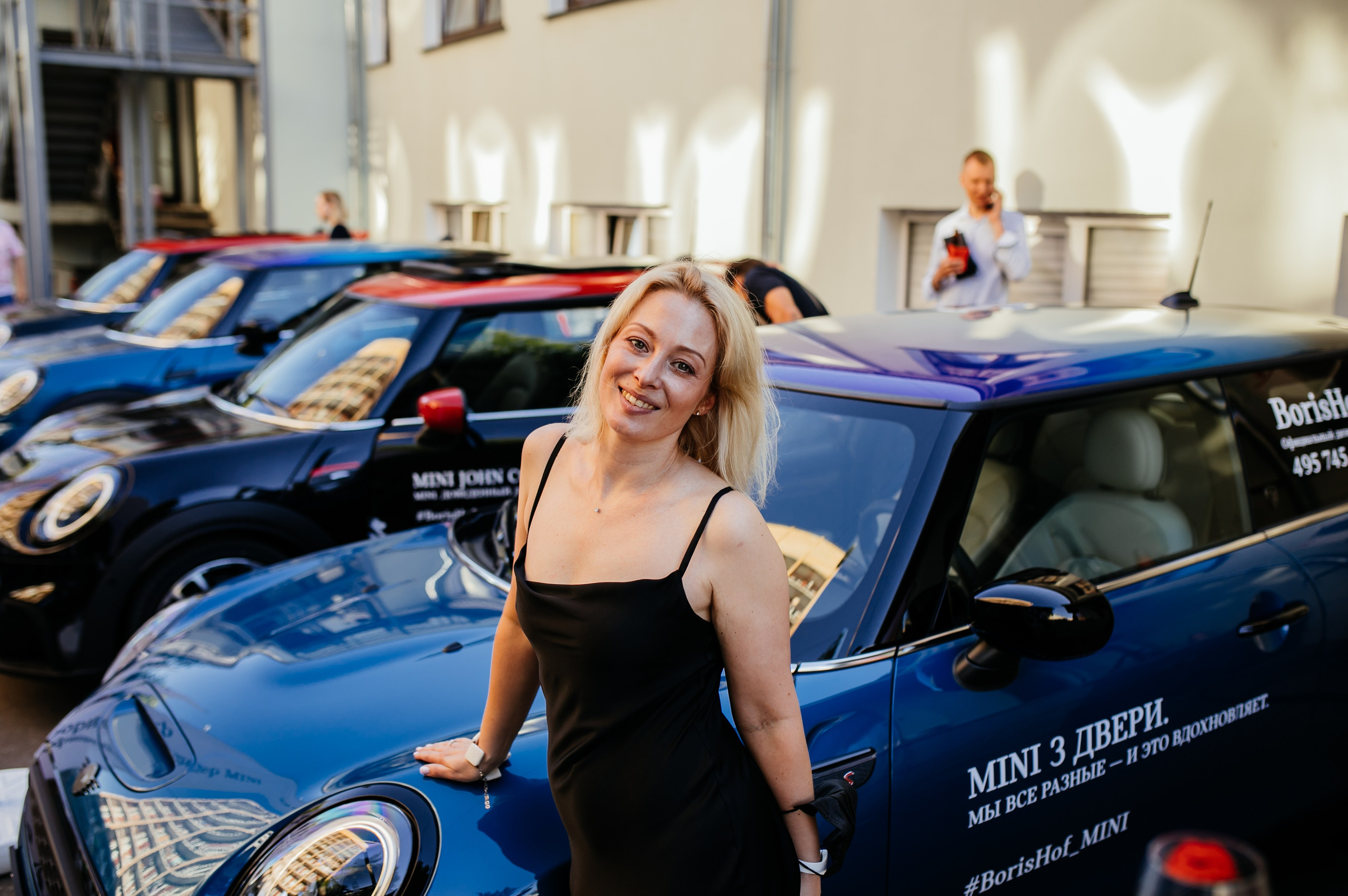 New MINI Cooper в Гоголь Центре. Репортажный, event, концертный и backstage фотограф из Москвы Виталий Кривцов