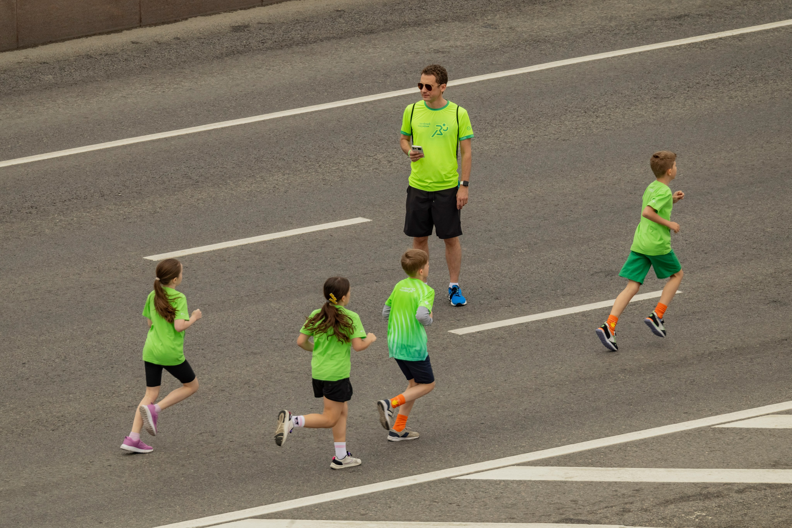 Сбер Зелёный Марафон 2025 Балчуг. Репортажный, event, концертный и backstage фотограф из Москвы Виталий Кривцов