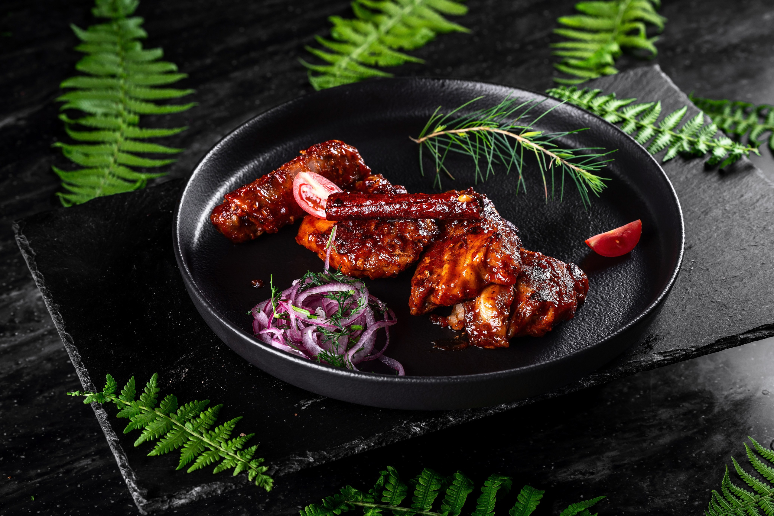 Ресторан в лесу Сочи. Фотограф Сочи