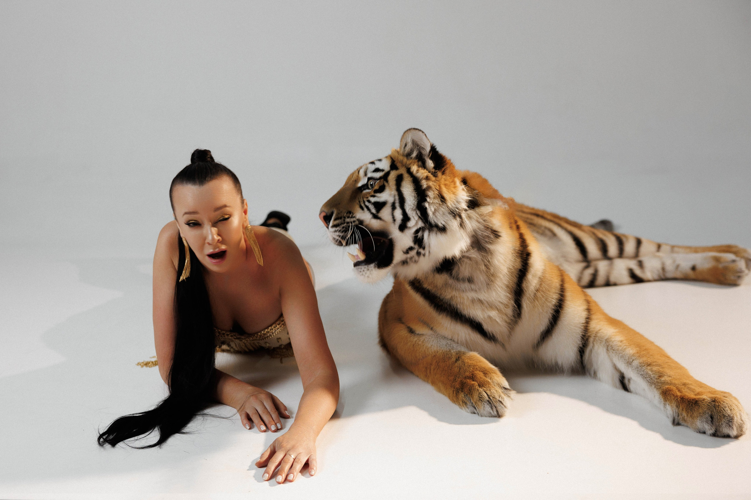 Фотосессия с тигром. Иванова Ирина Свадебный и семейный фотограф г. Уфа
