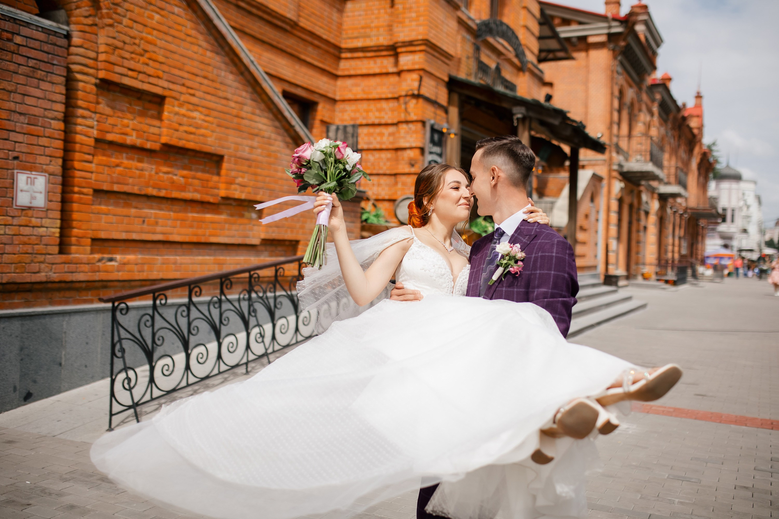 Ксения и Максим. Сборы Sopka. Прогулка по городу. Свадебный фотограф в Хабаровске