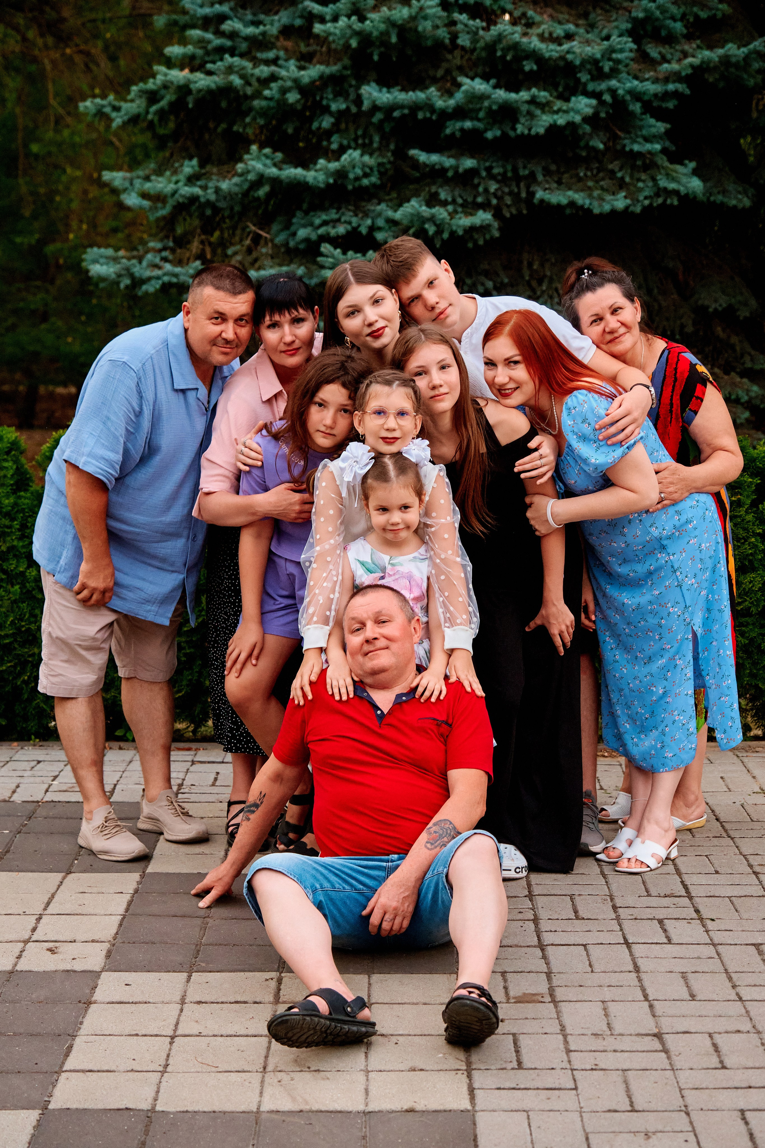 Семейная фотосессия с внуками в парке. Фотограф Таганрог Анна Трайжон