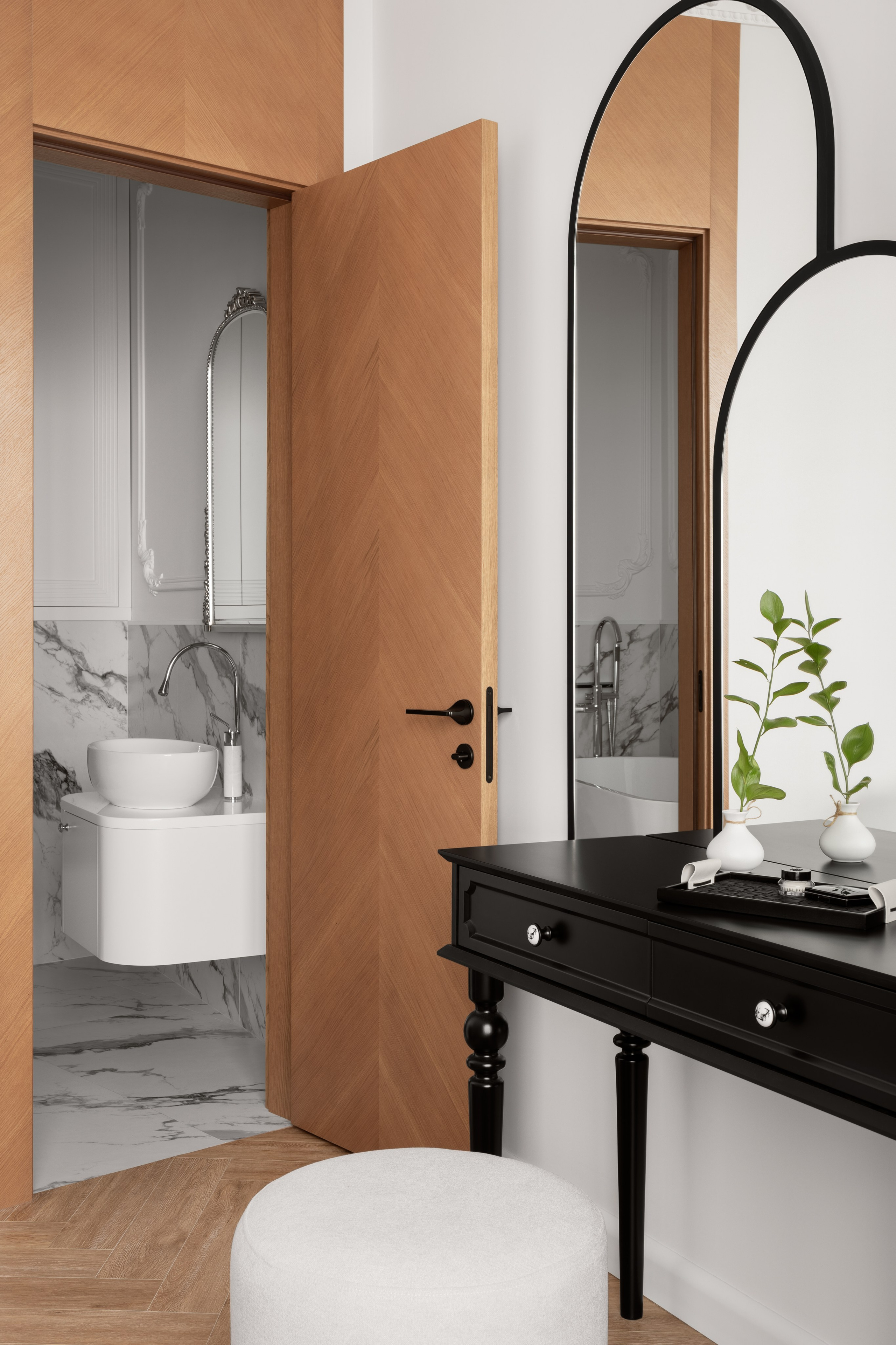 Динара Абикенова — Capital Park Light. Roman Yakunin — interior photographer in Almaty, Kazakhstan