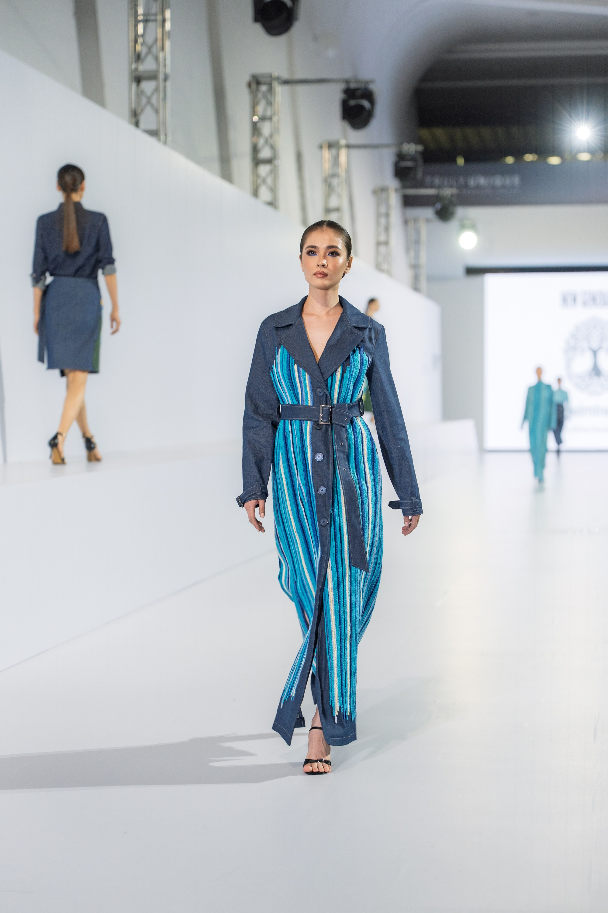 New Generation Elmtree. Сайт Алматинского НЮ АРТ, будуар и фэшн фотографа Дениса Карпенко