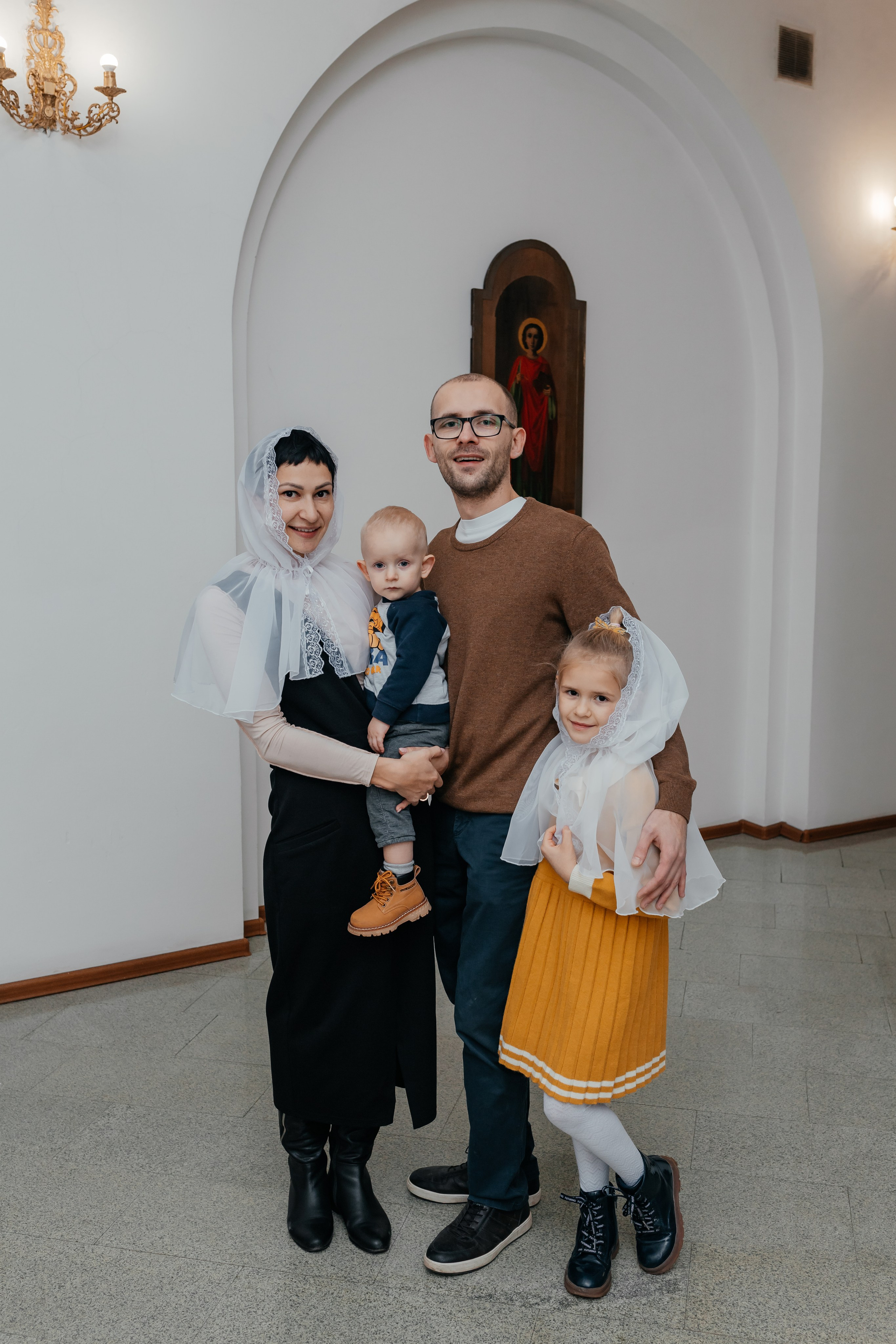 Крещение Георгий. Семейный и домашний фотограф в Москве и МО Королева Валерия