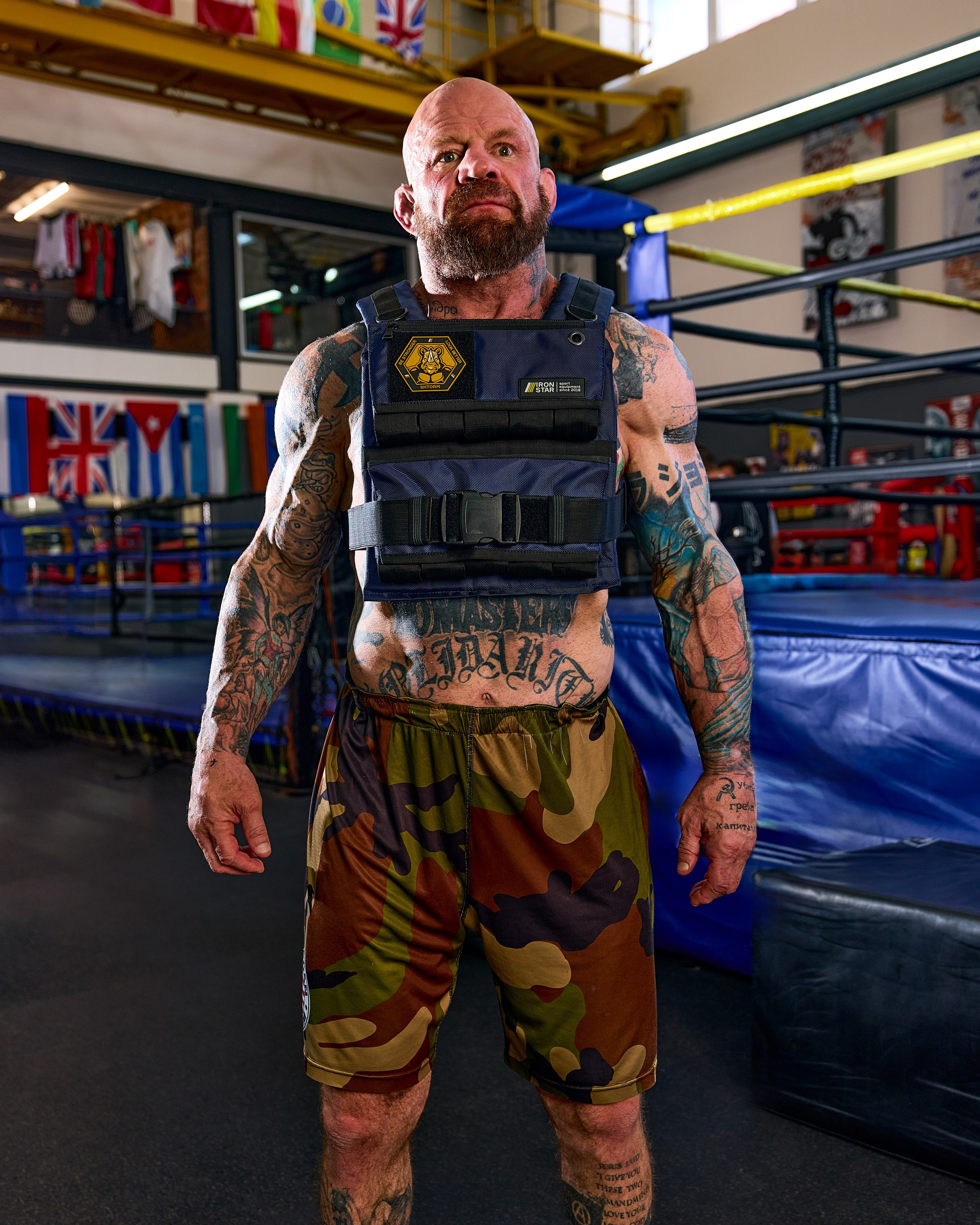 Iron Star x Jeff Monson. Святослав Лебедев | Рекламный фотограф — Коммерческая съемка, Арт-дирекшн, AI-интеграция