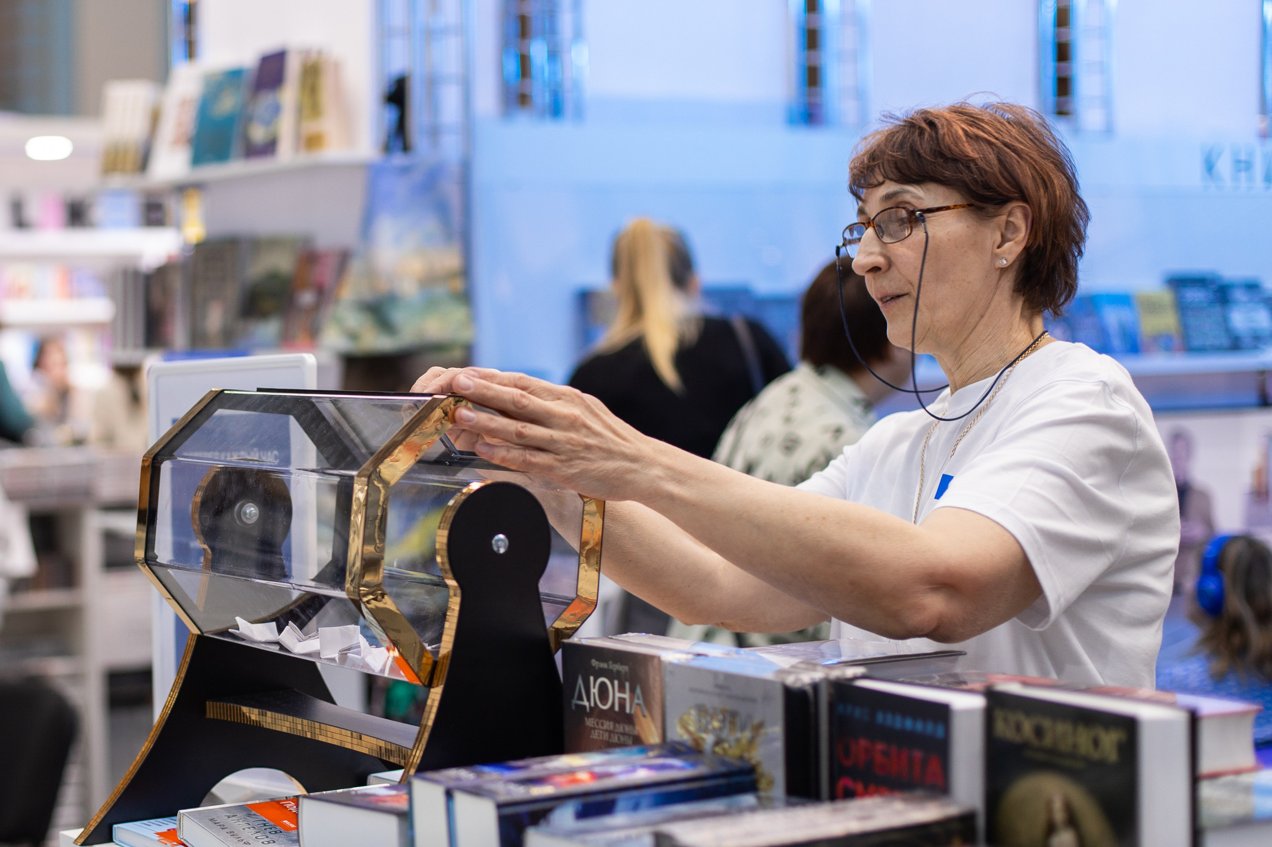 Читай город non_fiction. Фотограф в Москве Десятова Ксения