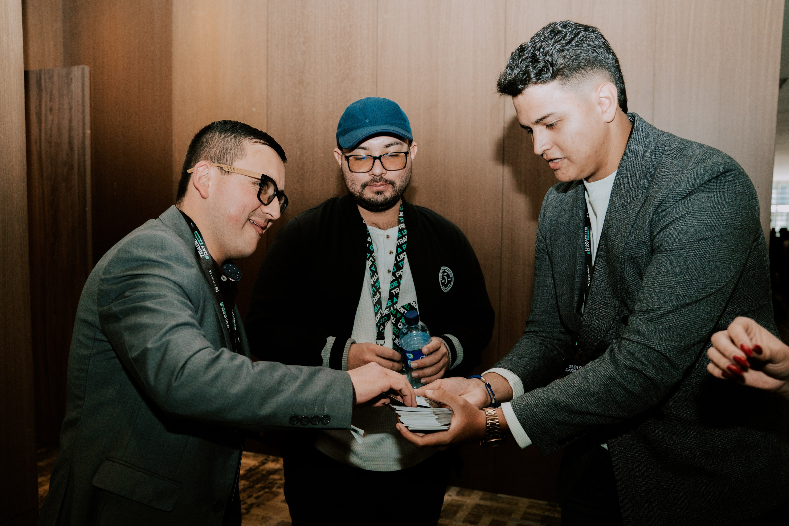 TRADERS DAY By NeomAAA Bogota. NeomAAA Funds Gallery