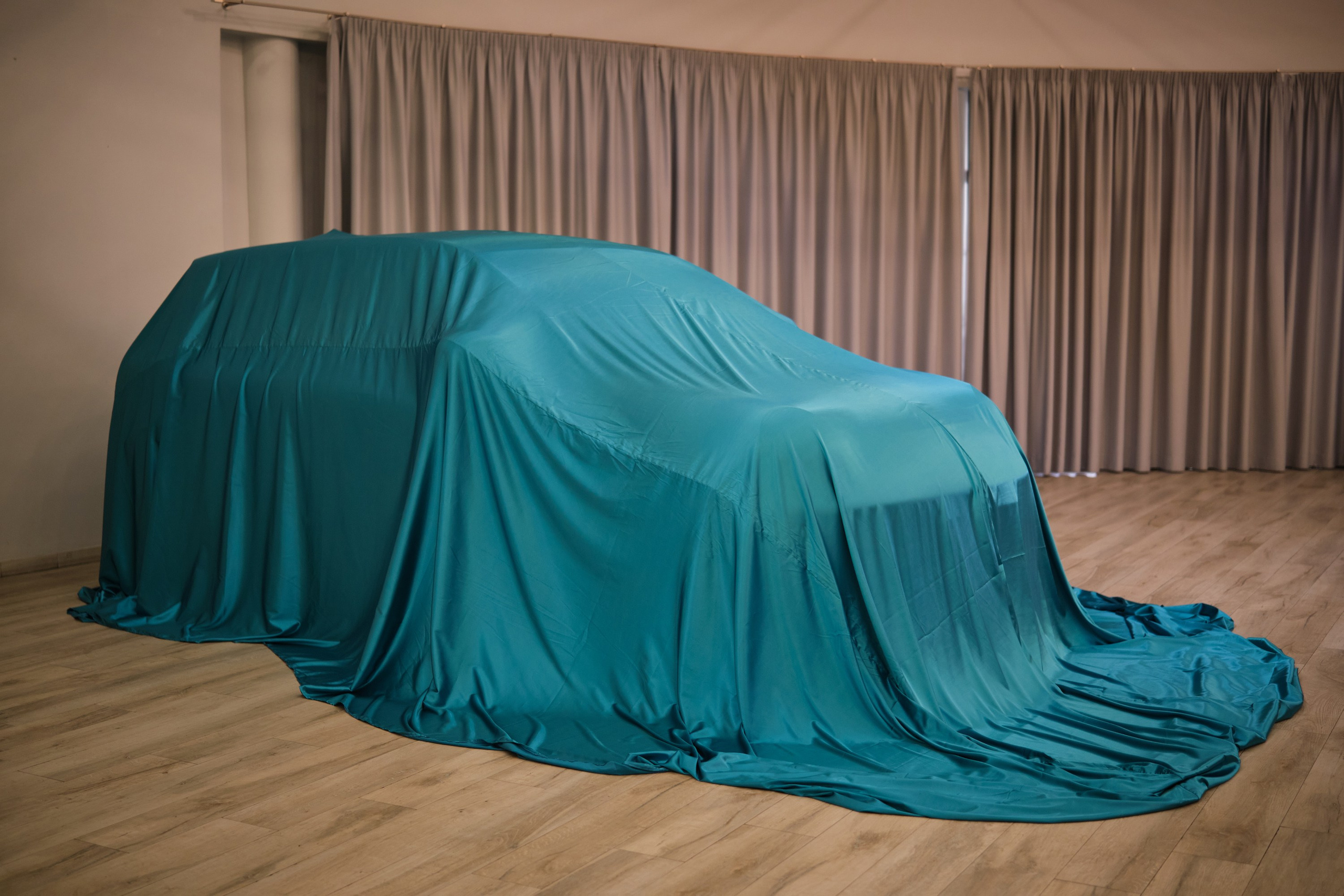 Презентация электромобиля JAC E30X в IBB Hotel. Репортажный фотограф Дмитрий Литвинский. Минск, Беларусь, мир