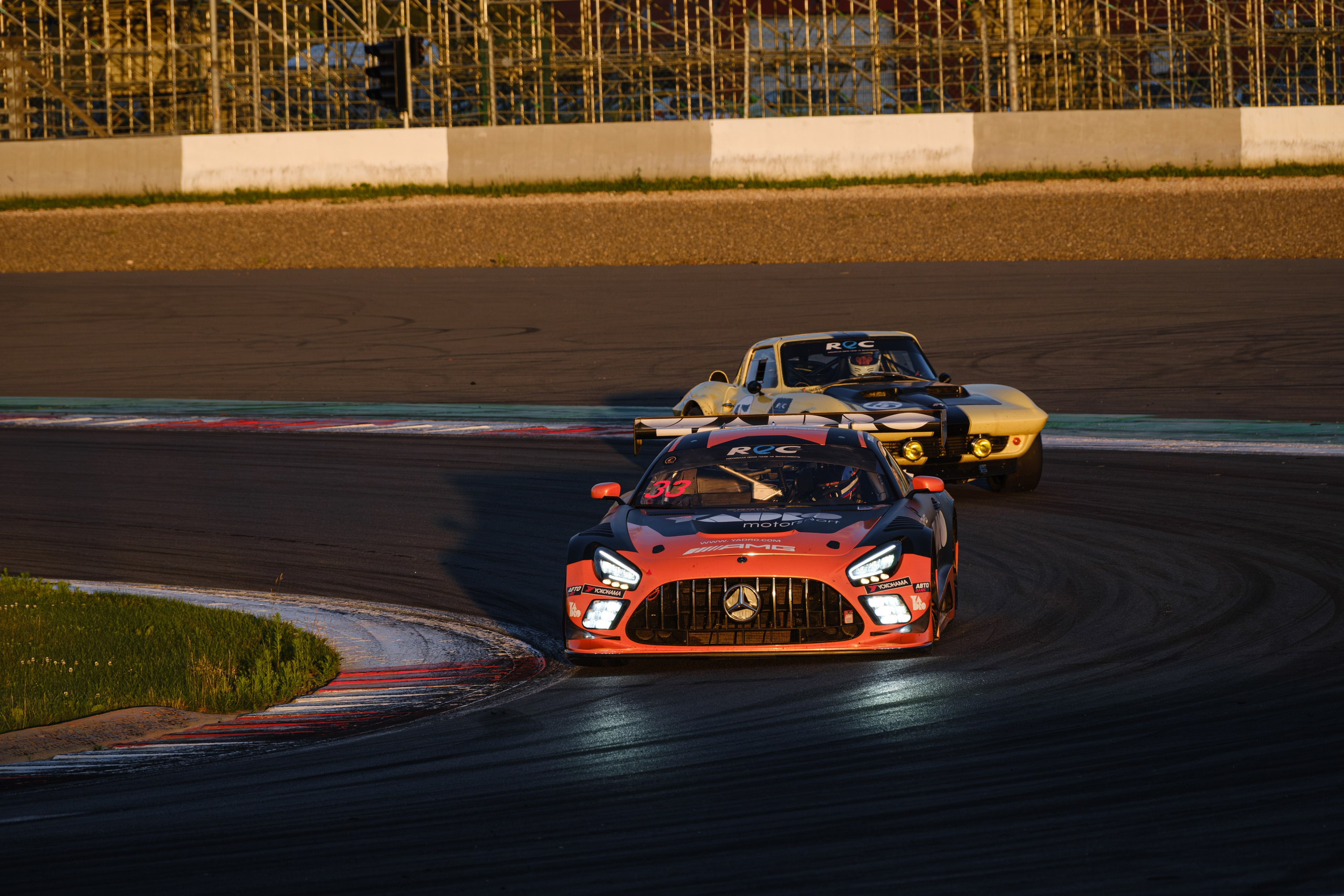 Российская серия гонок на выносливость. Авто и мотоспорт — фотограф Антон Медведев iCoguar