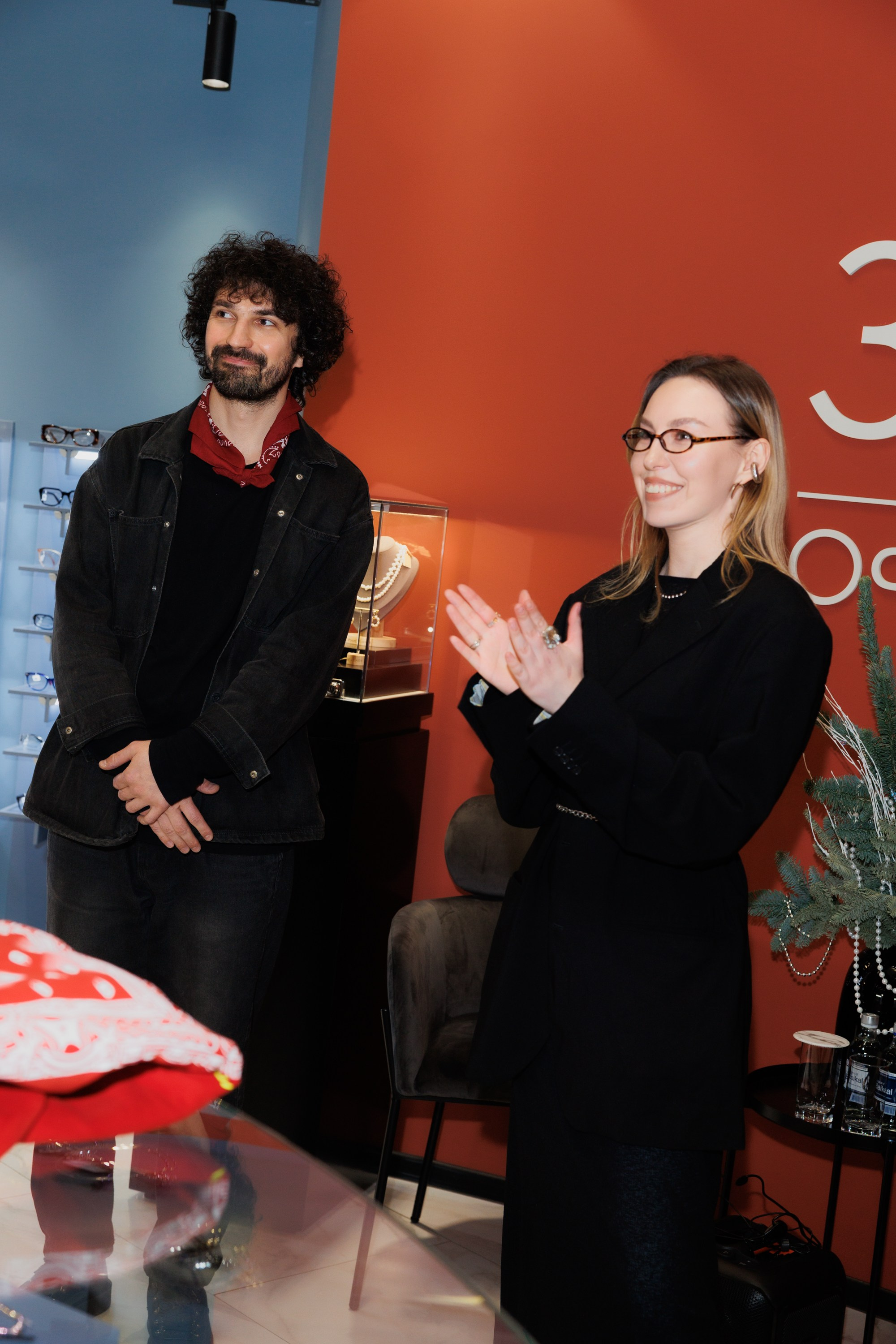 «Overthinking people» выставка современного искусства. Репортажный фотограф в Санкт-Петербурге Александр Паклин