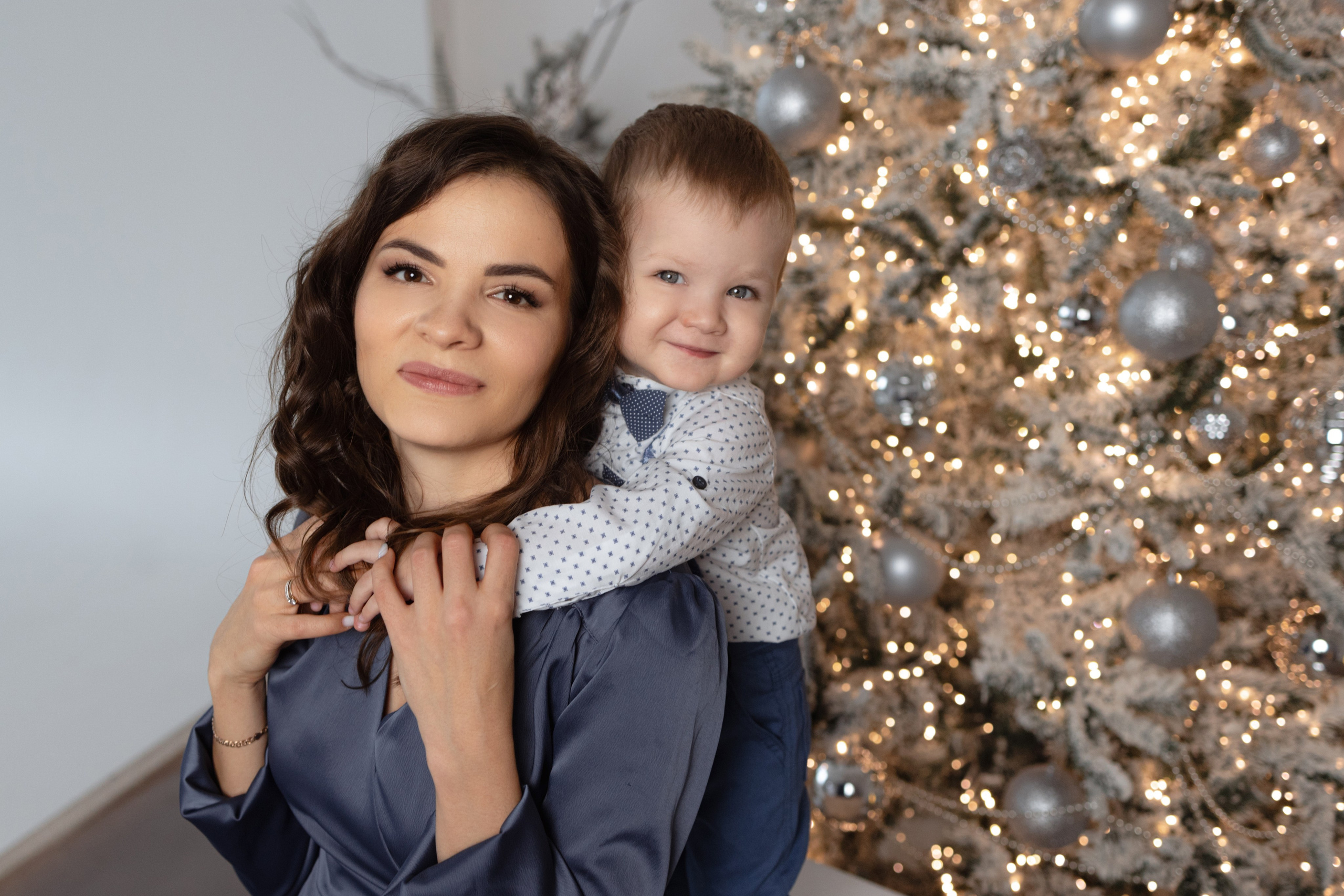 Новогодняя съемка в Мун (зал Классический). Фотограф беременности и новорожденных в Красноярске Вета Ланская