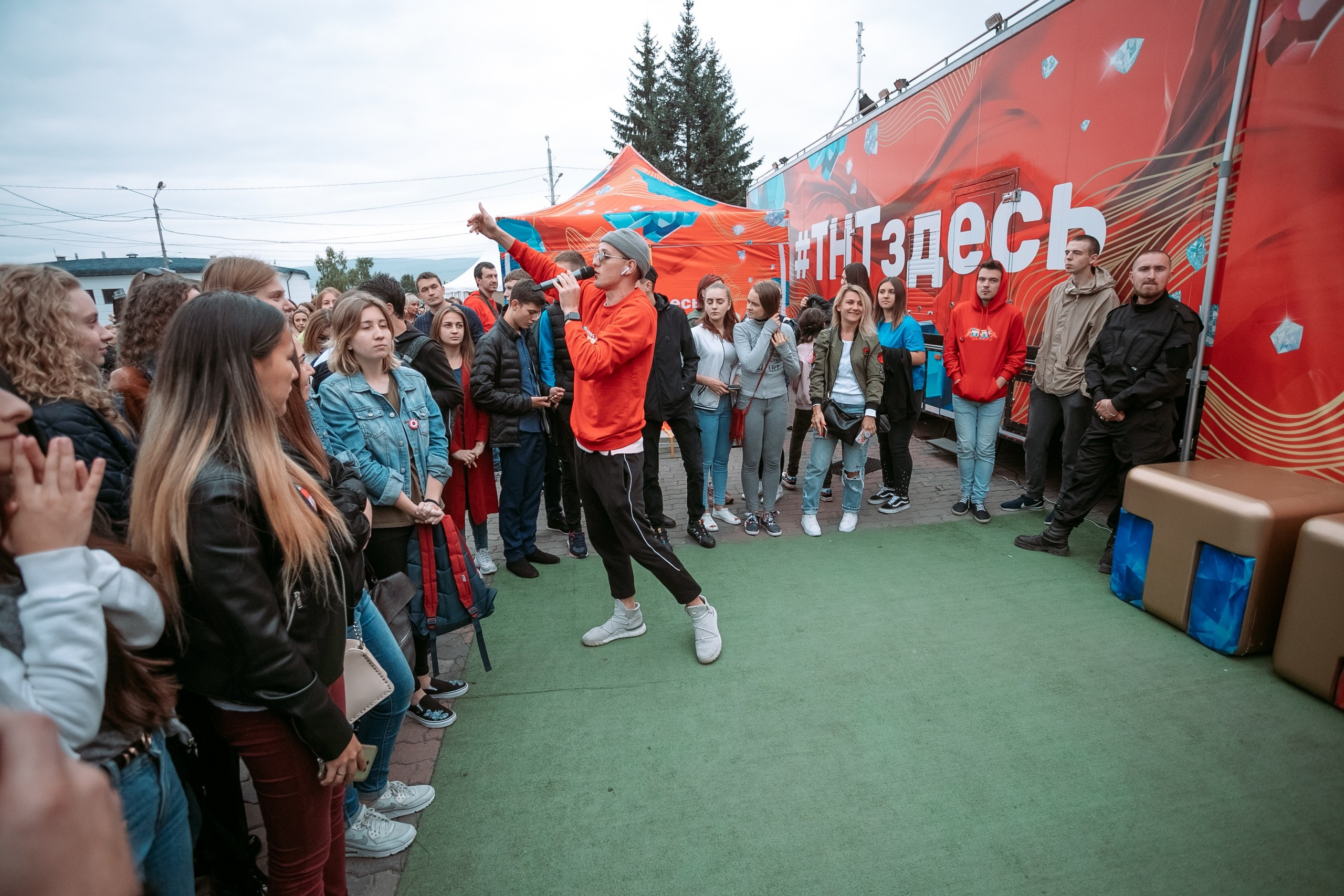 Попади на ТНТ @ Театральная площадь. Репортажный фотограф Максим Полянский. Москва, Санкт-Петербург, Красноярск