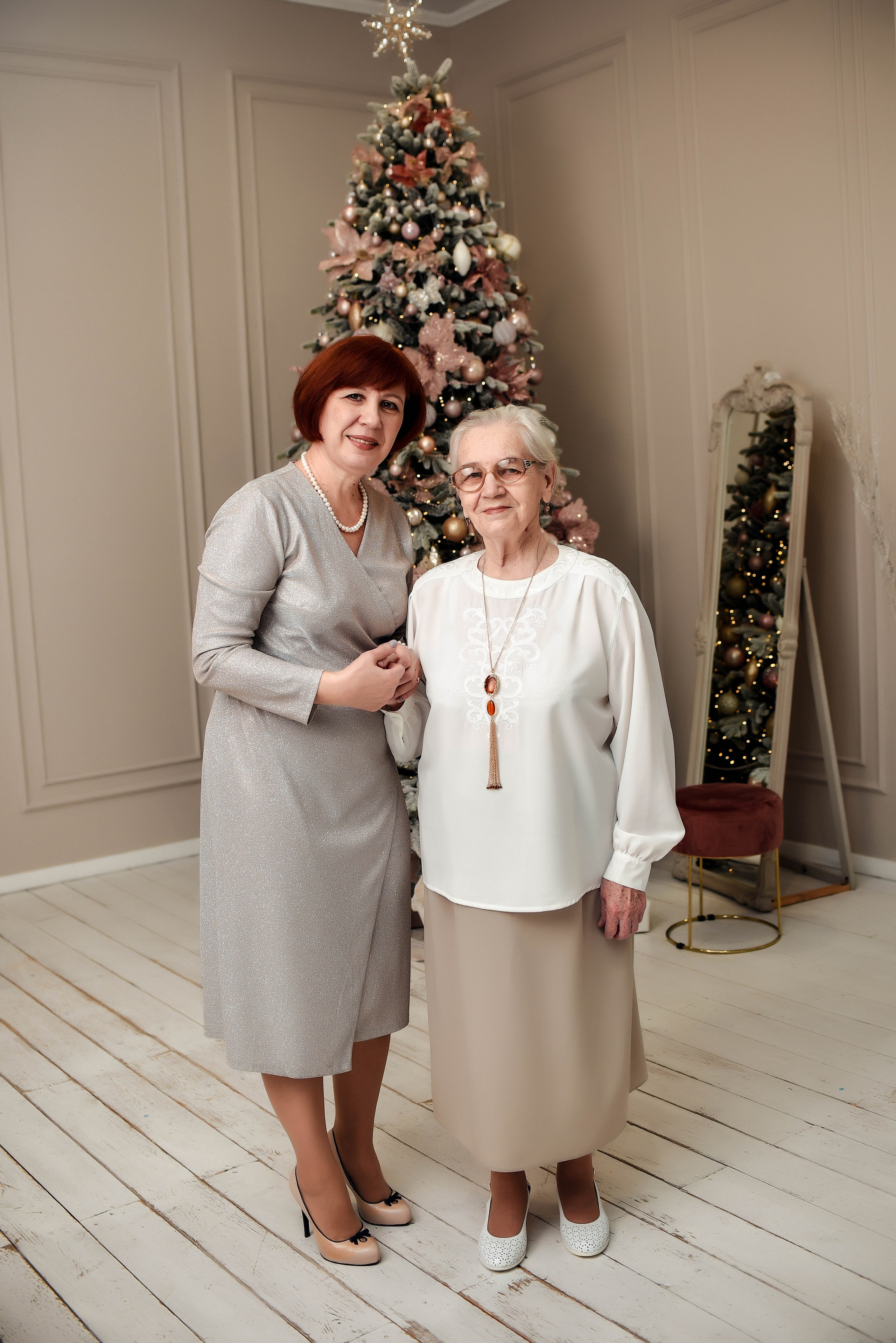 Новогодняя семейная. Свадебный, семейный, детский, контент фотограф в Омске Максим Ильин