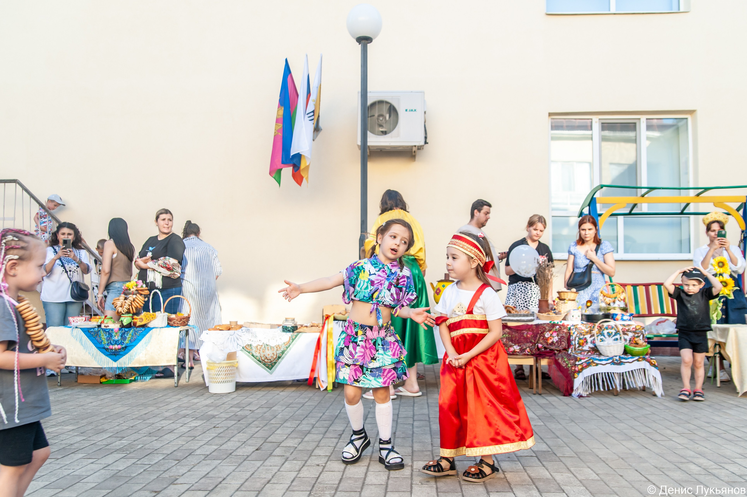 Ярмарка. Свадебный и семейный фотограф Денис Лукьянов в Краснодаре, Краснодарском крае и Республике Крым