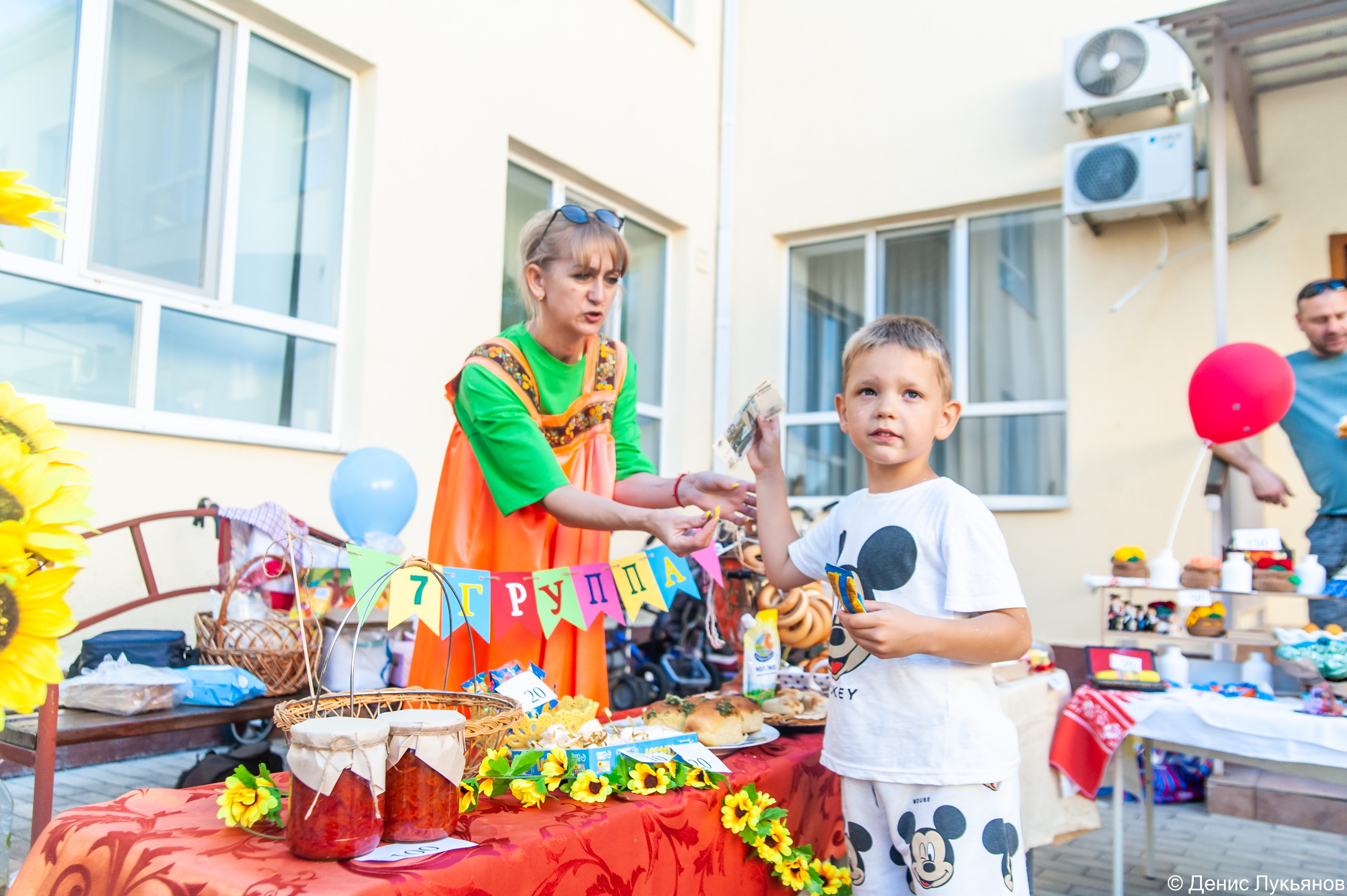 Ярмарка. Свадебный и семейный фотограф Денис Лукьянов в Краснодаре, Краснодарском крае и Республике Крым