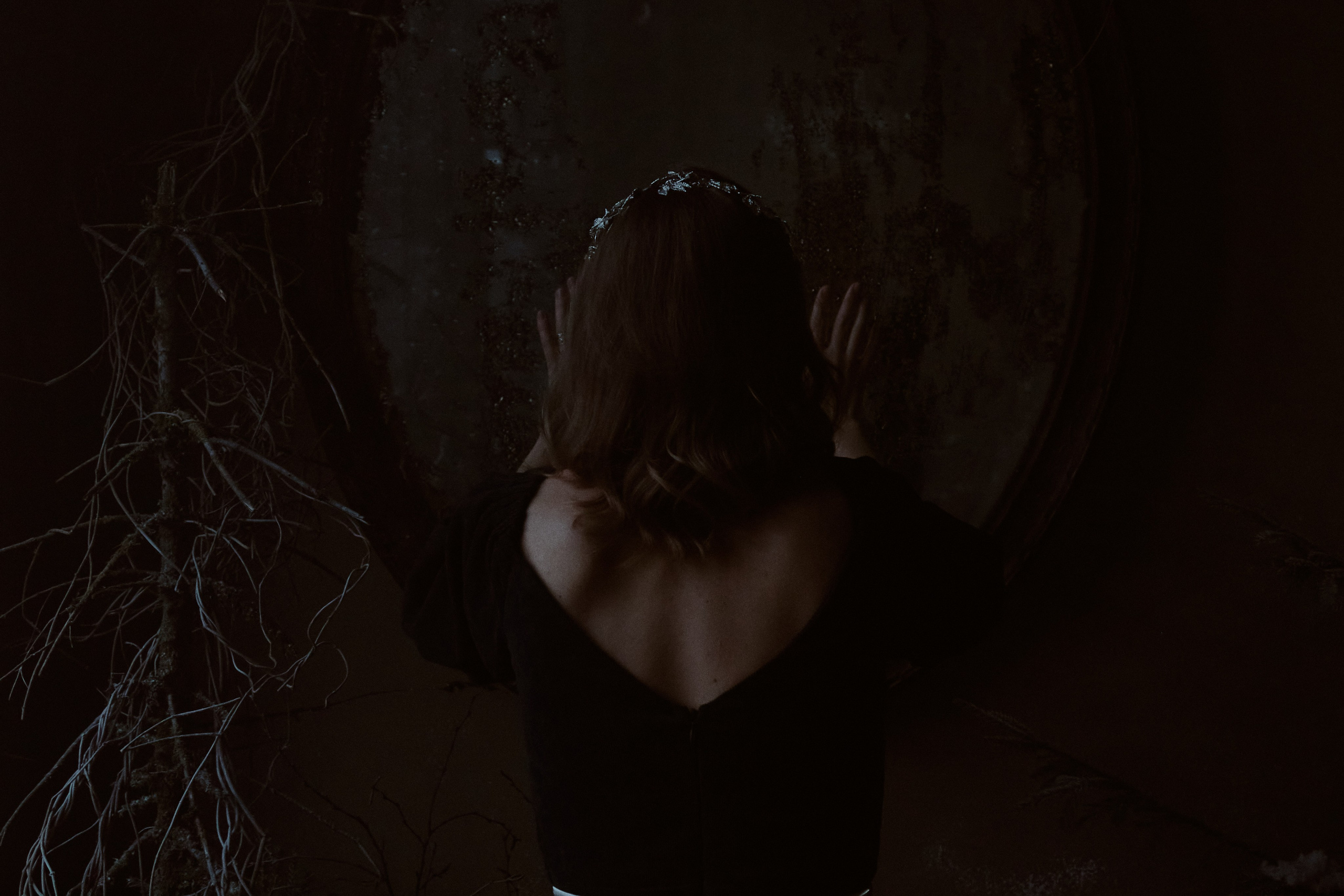 Тень. Фотограф лавстори Москва/МО Приятелева Ангелина