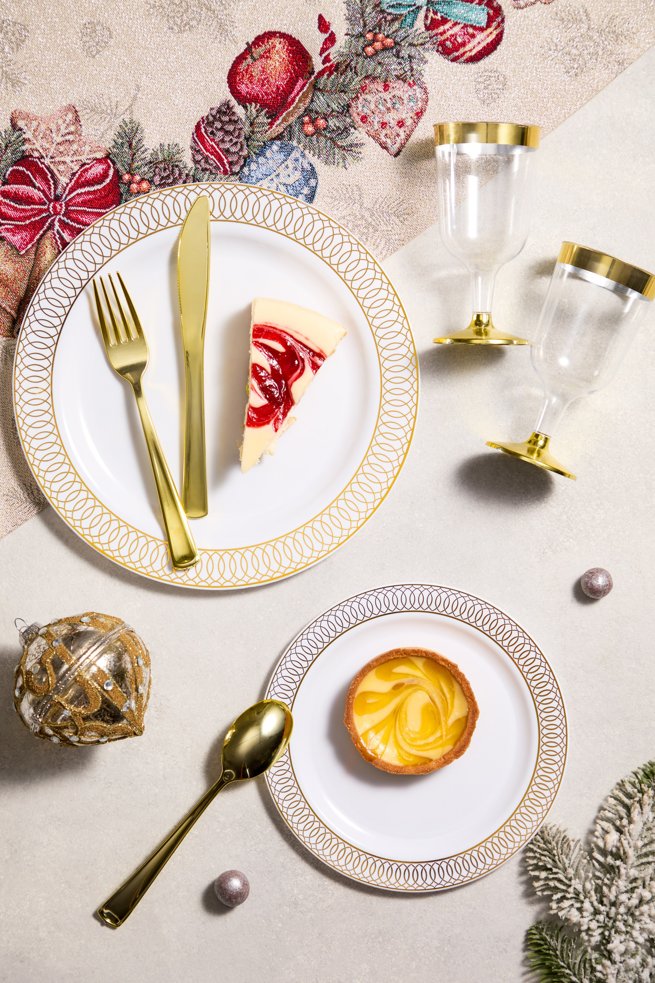 Пластиковая посуда. Сайт о предметной, имиджевой и портретной фотографии, фотограф Фил Киреев