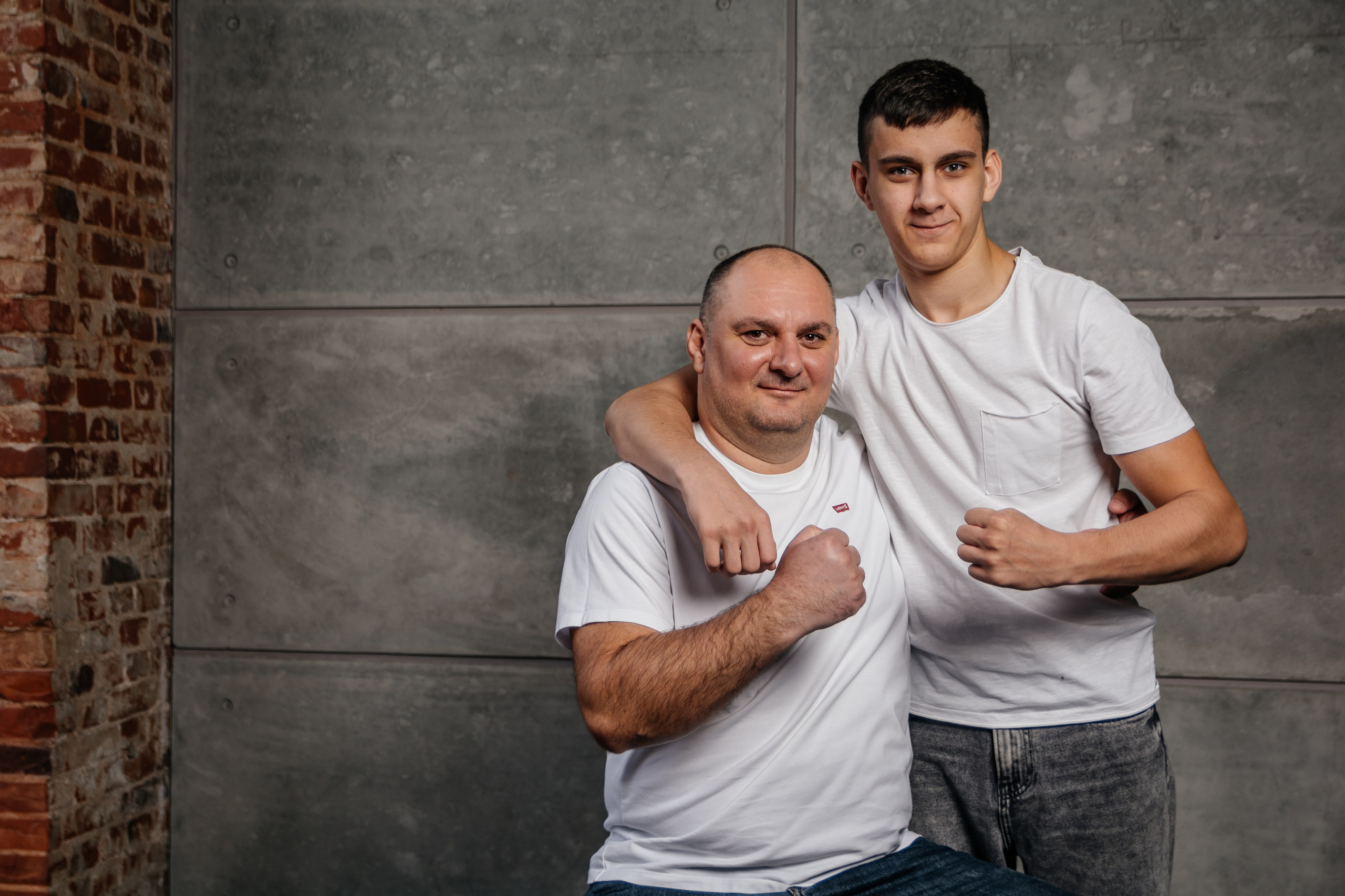 Фотосессия отец и взрослый сын. Семейный и детский фотограф Кущ Наташа