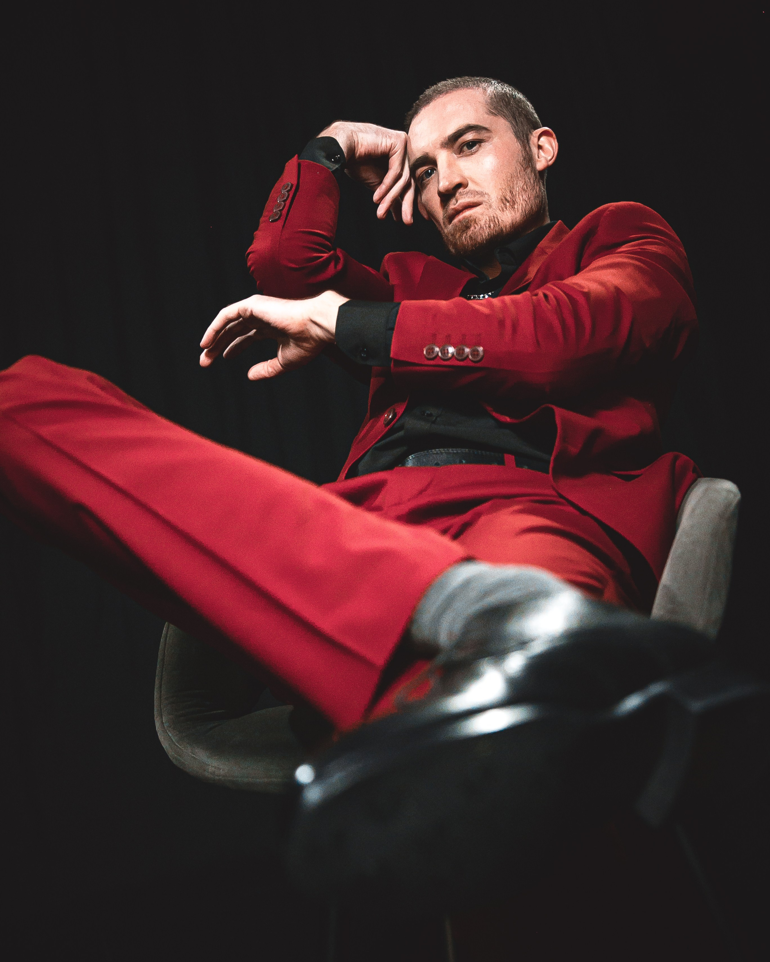 MF PROD. — NICHOLAS VYAZEMSKY. MOVIE FAMILY PRODUCTION