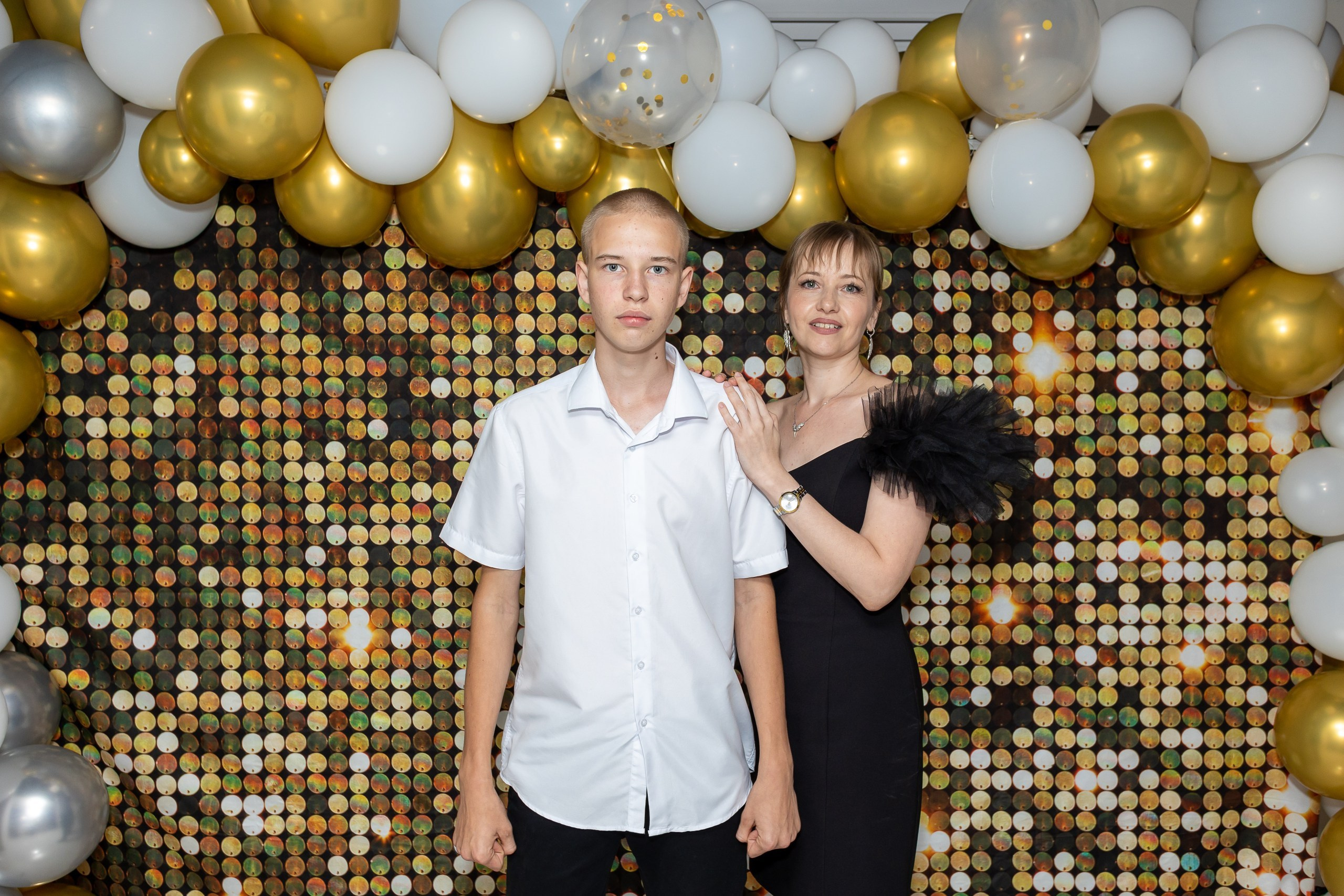 Вручение аттестата и выпускной вечер. Выпускные альбомы Майкоп, Краснодар Елена Золотарева