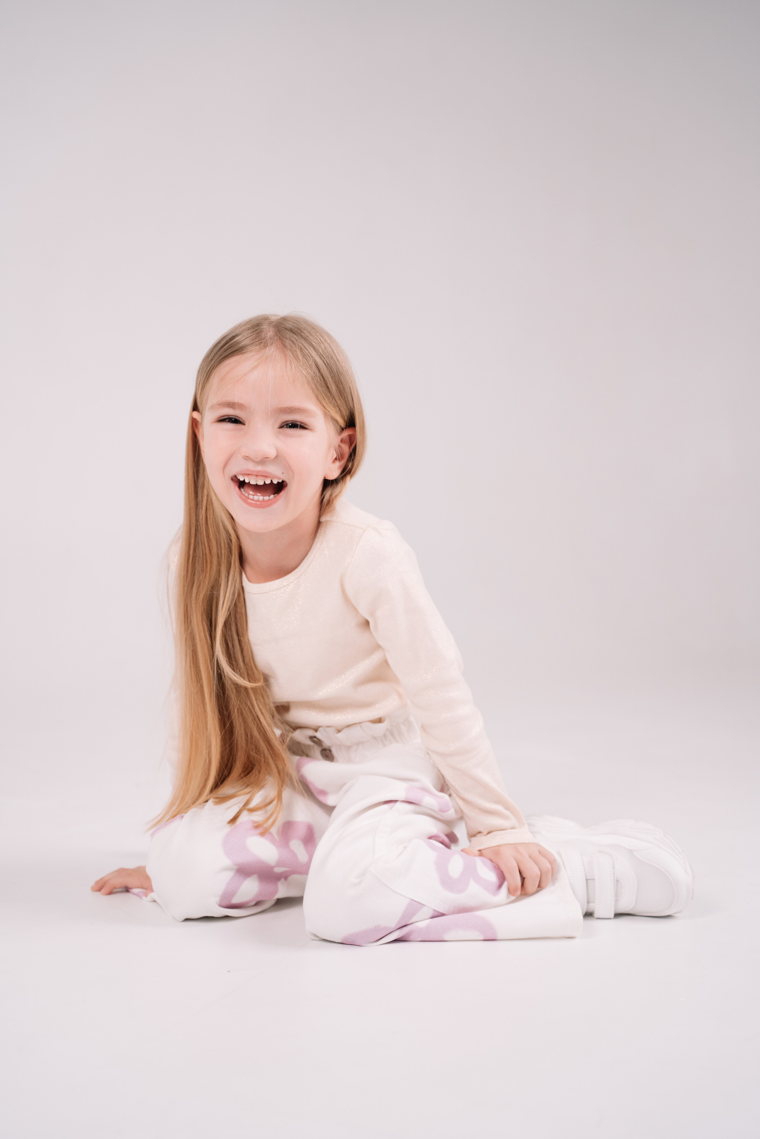 Модельный тест. Дипломированный фотограф в Новосибирске. Фотографирую свадьбы, репортажи, индивидуальные фотосессии, lovestory(семейные)