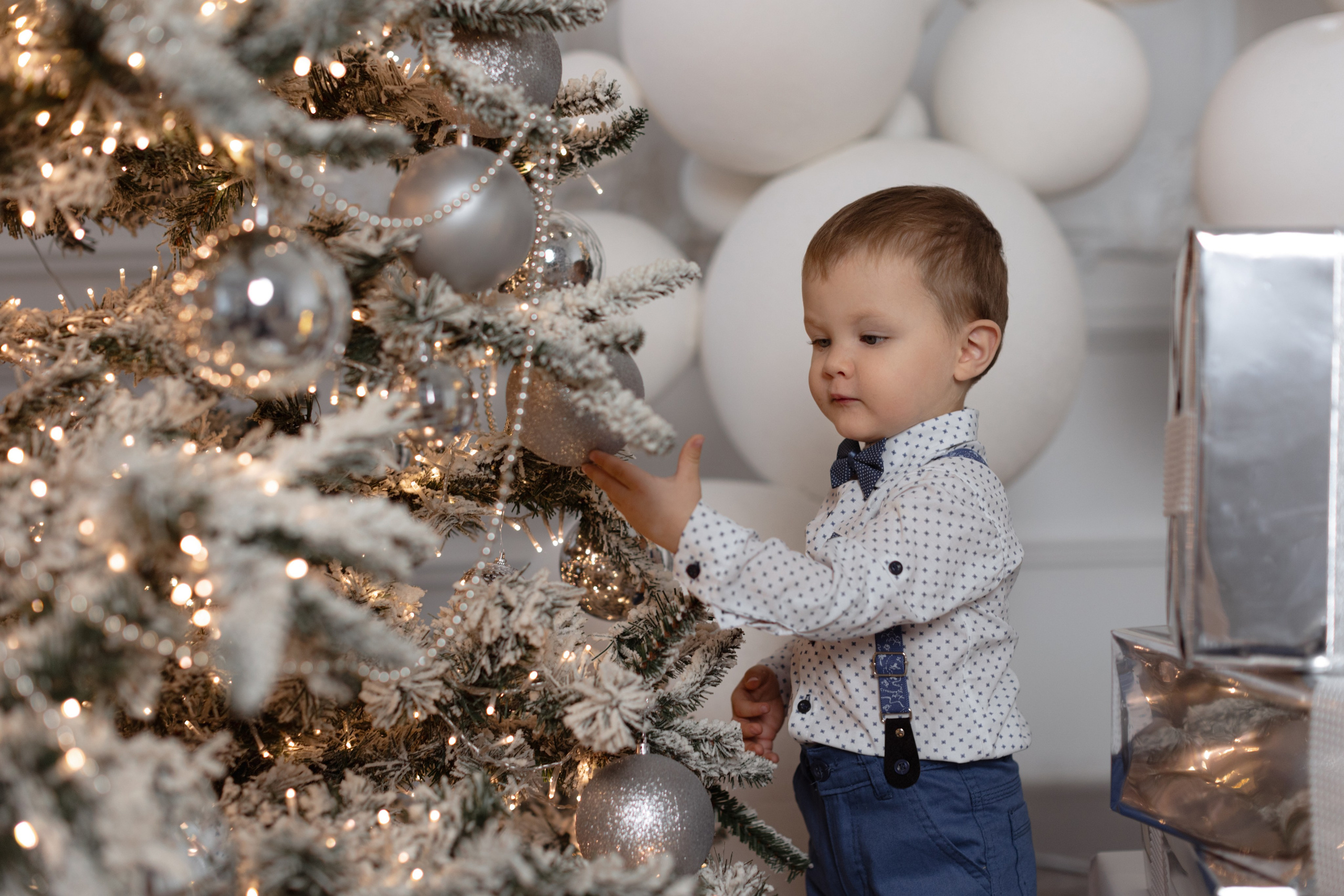 Новогодняя съемка в Мун (зал Классический). Фотограф беременности и новорожденных в Красноярске Вета Ланская