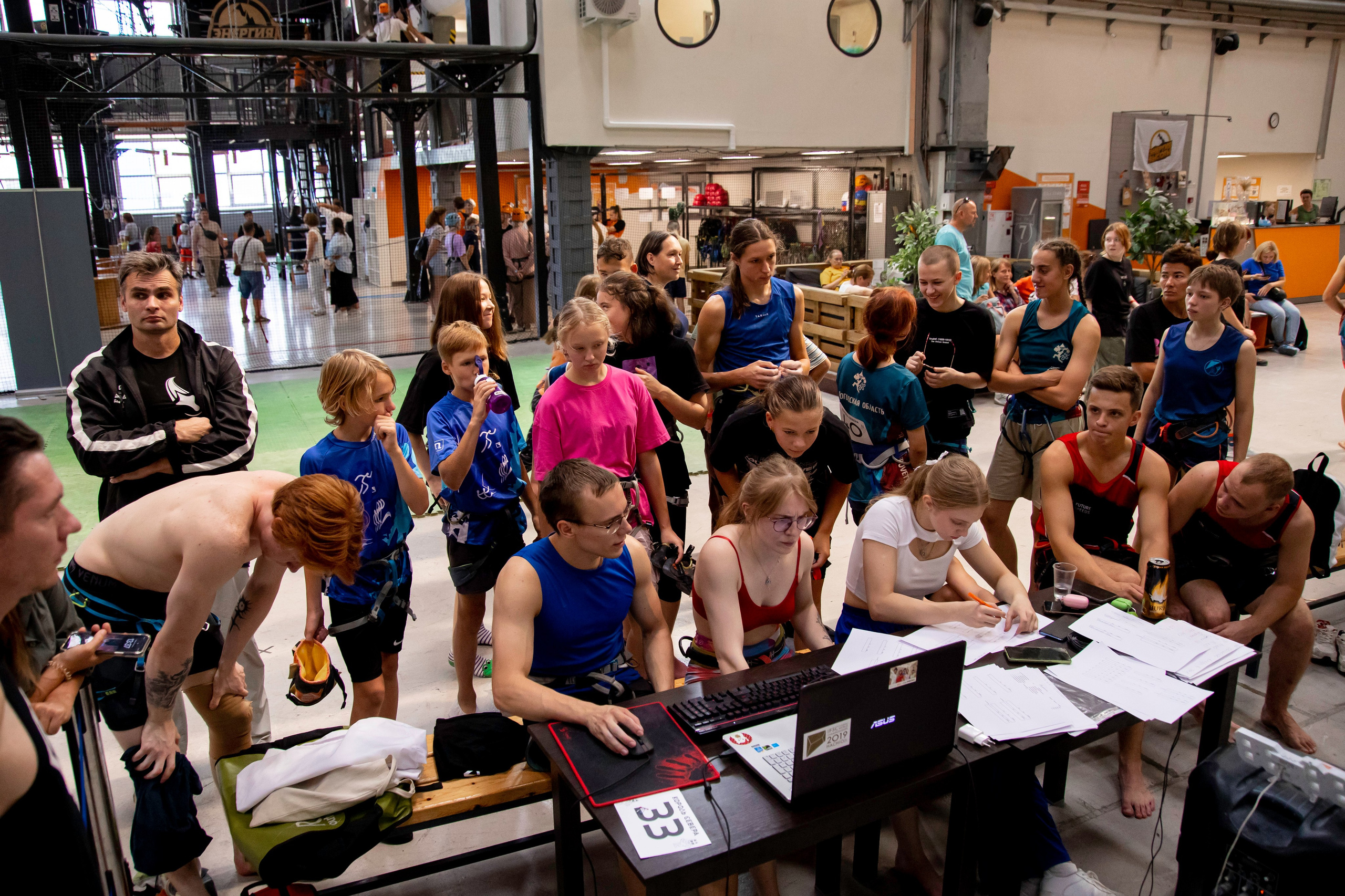 Спортивное скалолазание на скалодроме. Фотограф на праздник, корпоратив, День Рождения и Юбилей в г. Санкт-Петербурге Алексей Анкушев